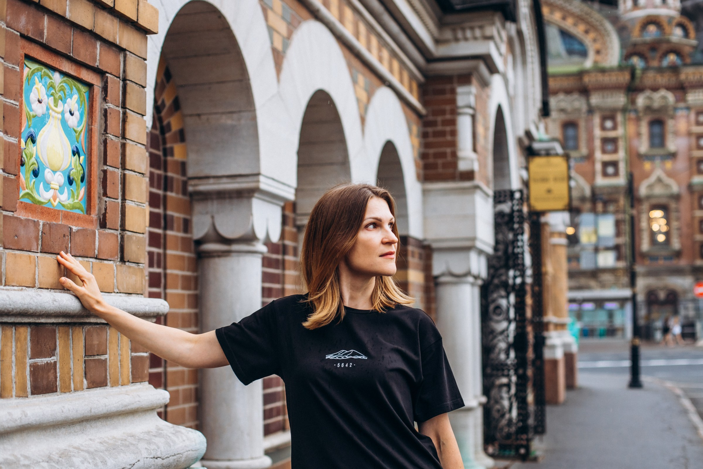 Светлана и Анна в июне. Фотопрогулка в Петербурге. Индивидуальный и семейный фотограф в Санкт-Петербурге