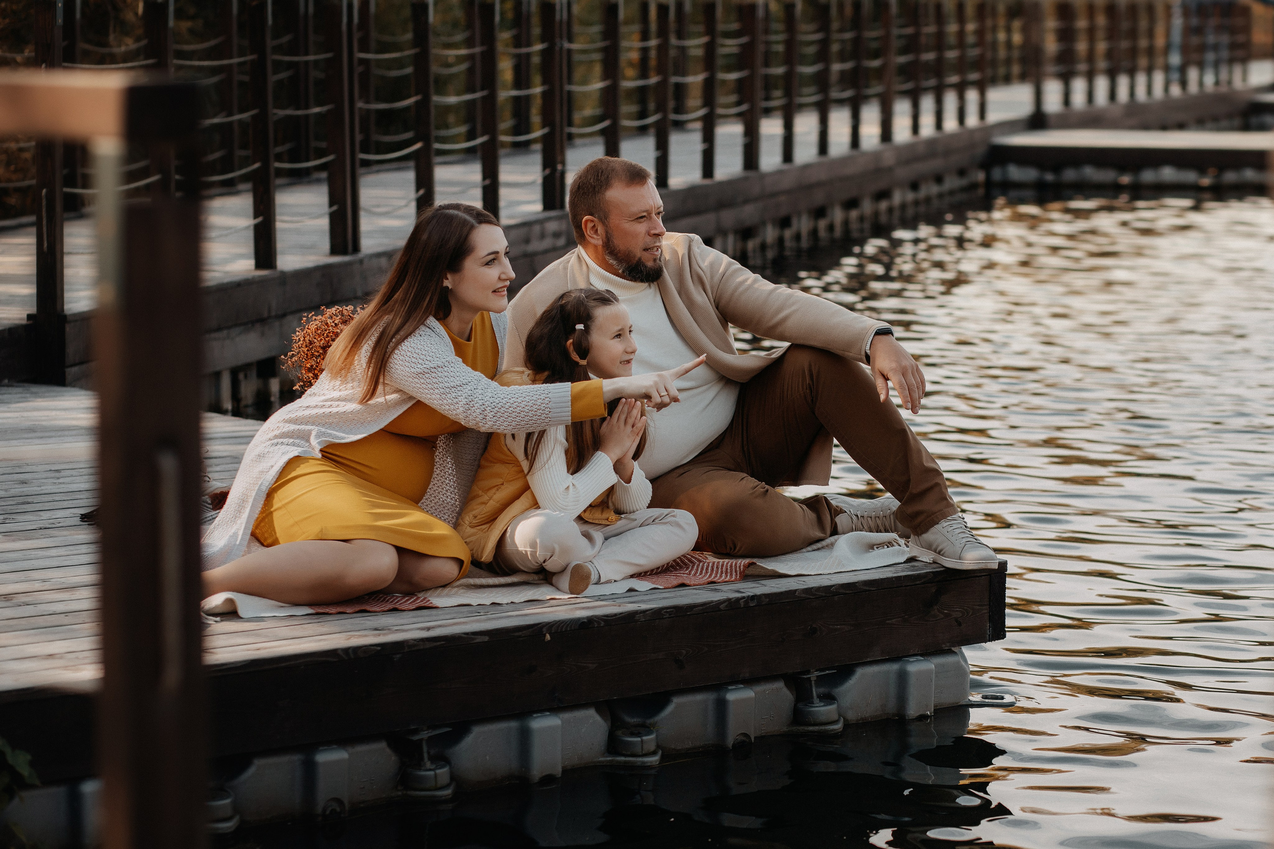Осень на причале. Детский и семейный фотограф в Красноярске Юлия Бирюкова