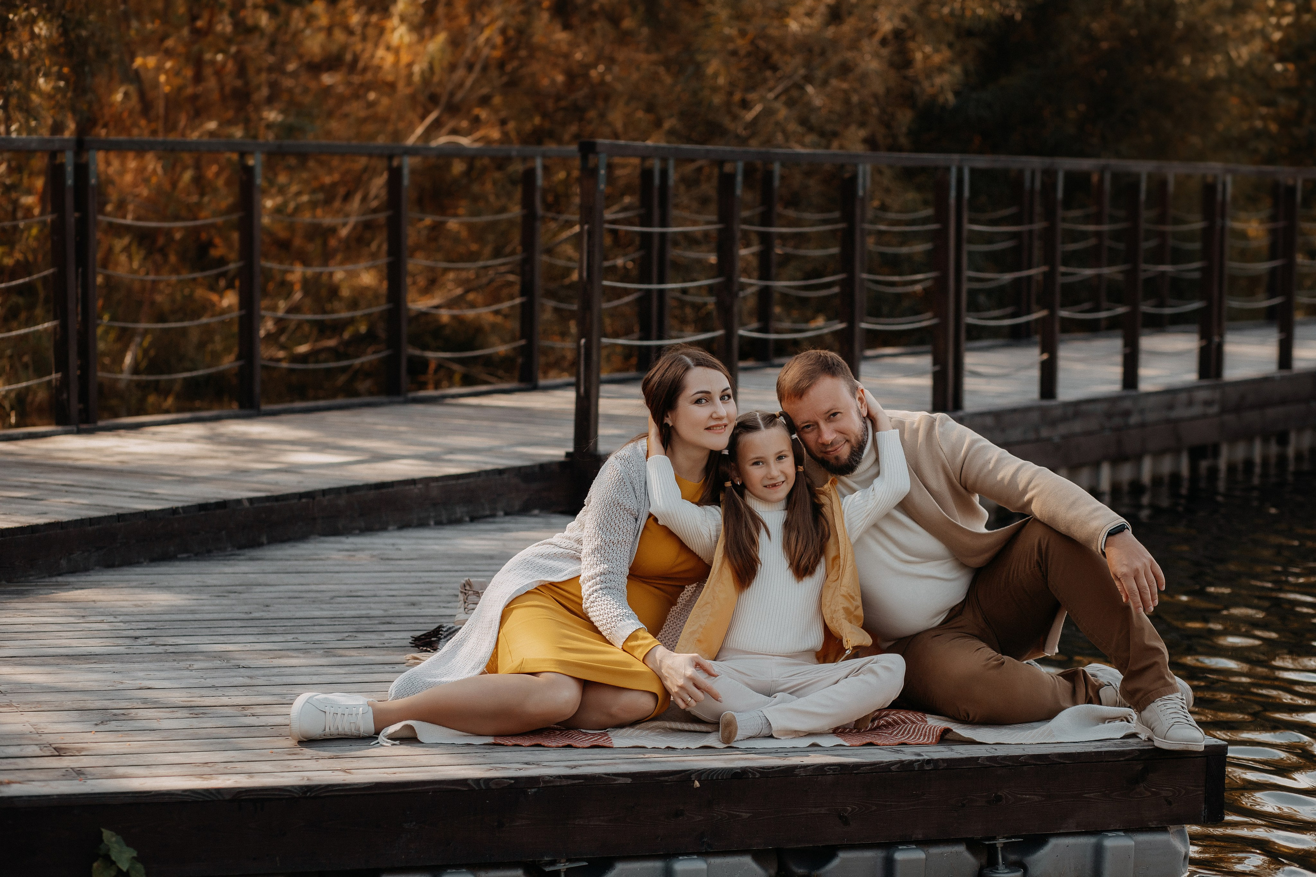 Осень на причале. Детский и семейный фотограф в Красноярске Юлия Бирюкова