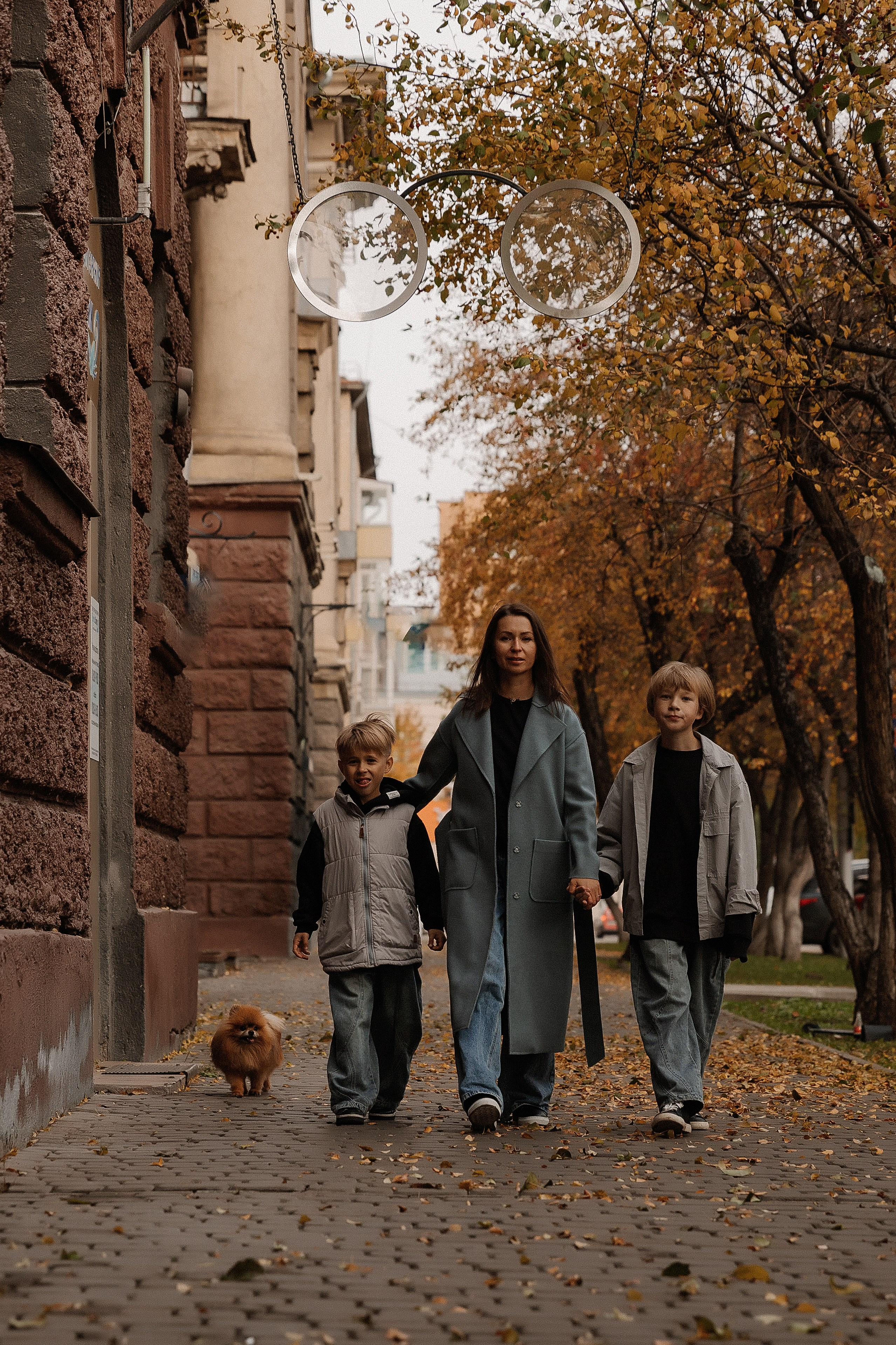 Утренняя прогулка в городе. Детский и семейный фотограф в Красноярске Юлия Бирюкова