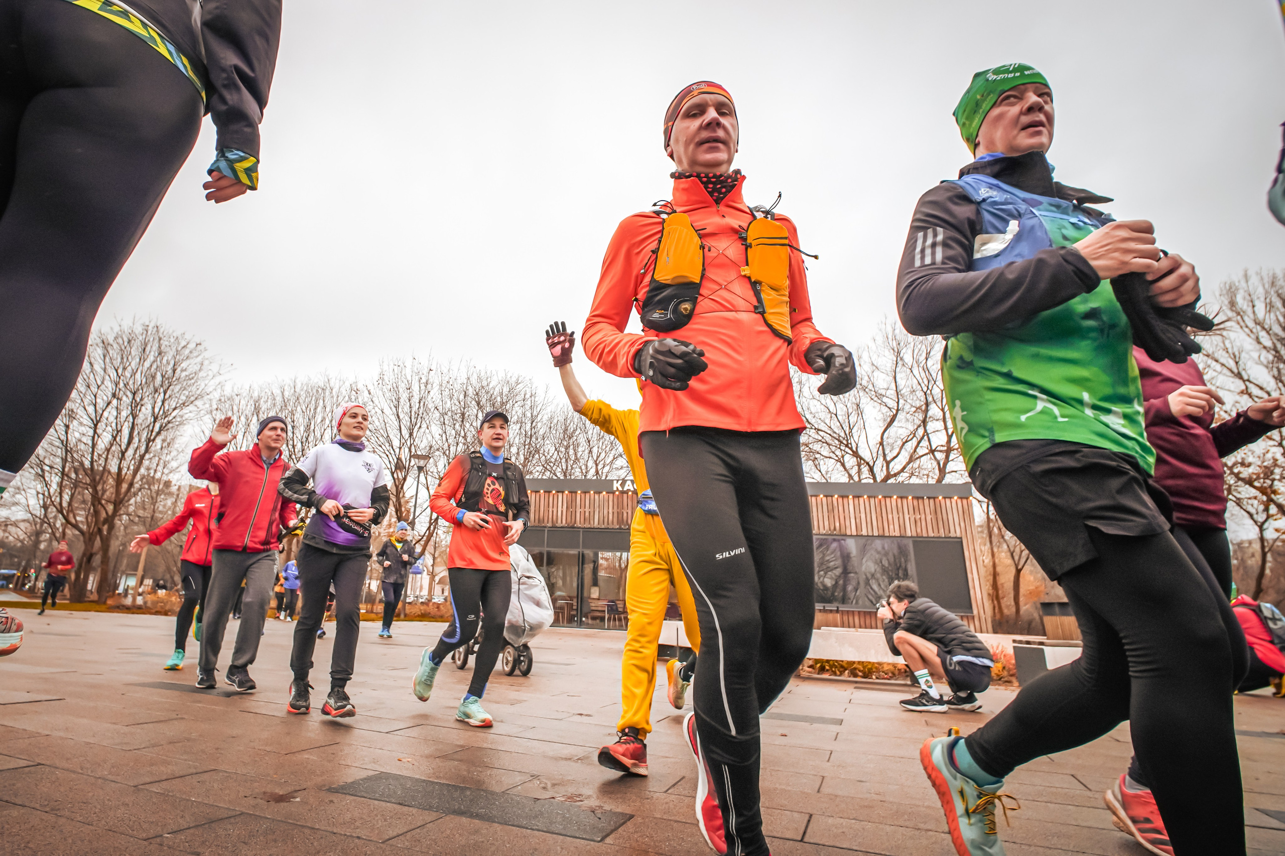 #марафонудома #яuzarun 2024 2-я петля, группа 6:30. Роман Капилюшов. Бег. Фото. Видео. г. Люберцы