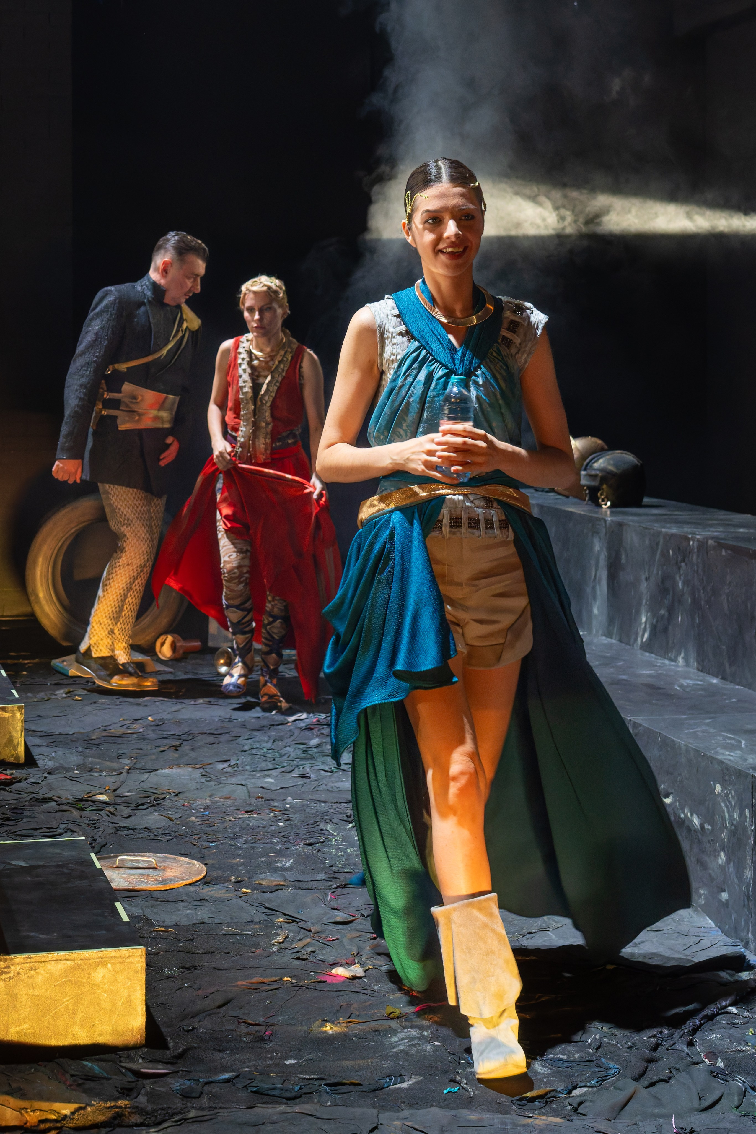 Театр Шалом: Лисистрата. Сайт фотографа Сергея Абрамова