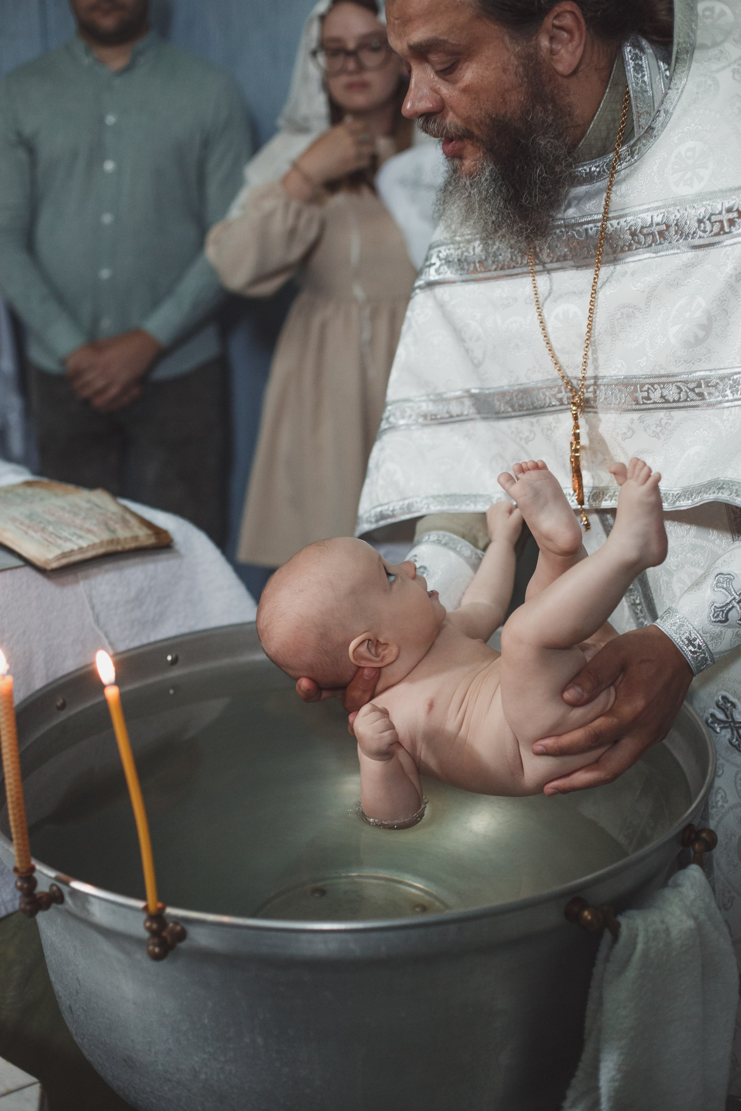 Фотосъёмка таинства крещения в Белгороде. Свадебный и контент фотограф в Белгороде Ярослав Гаврилейченко