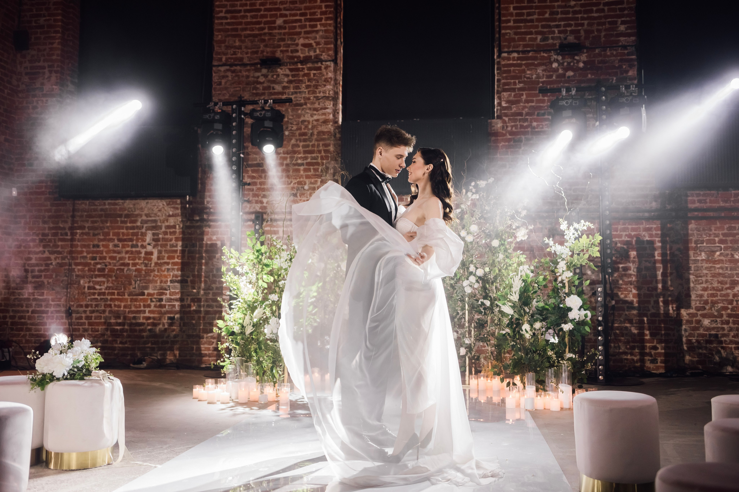 Мария и Алексей. Лофт. Свадебный и семейный фотограф в Москве Евгения Лисина