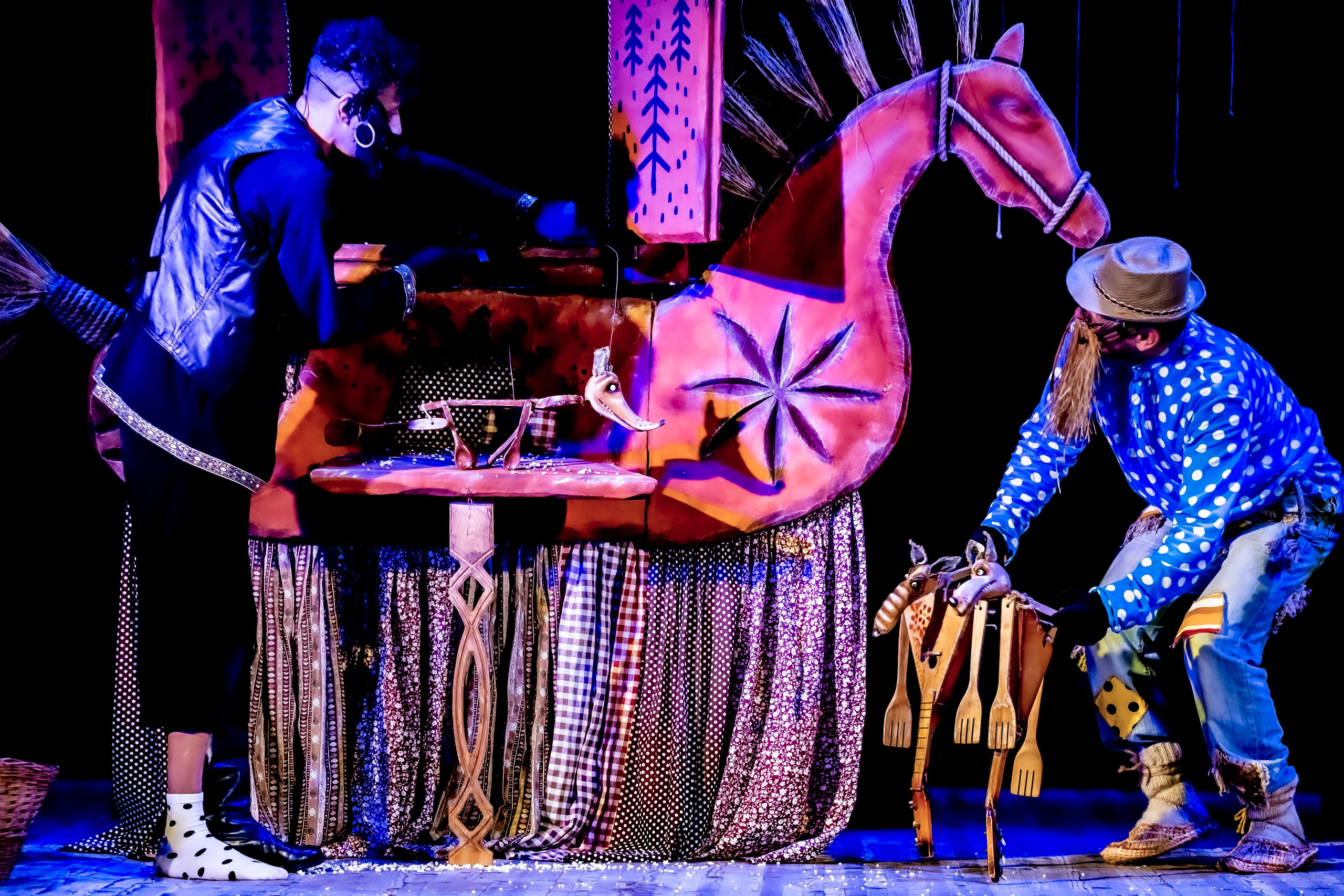 Лапотные сказки спектакль театра Саквояж. Фотограф в Сочи Юрий Шептаев