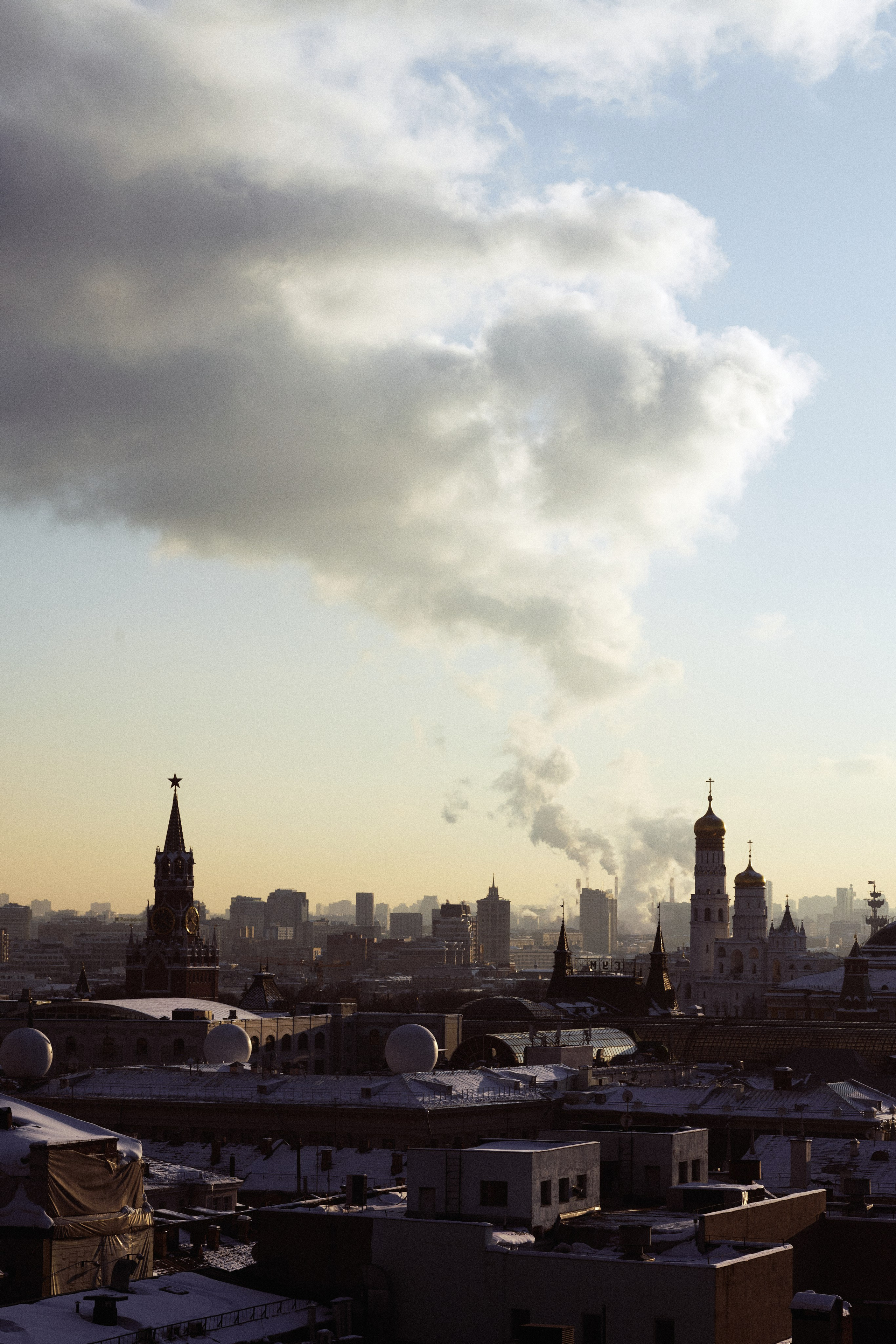 2022. Евгений Холодок