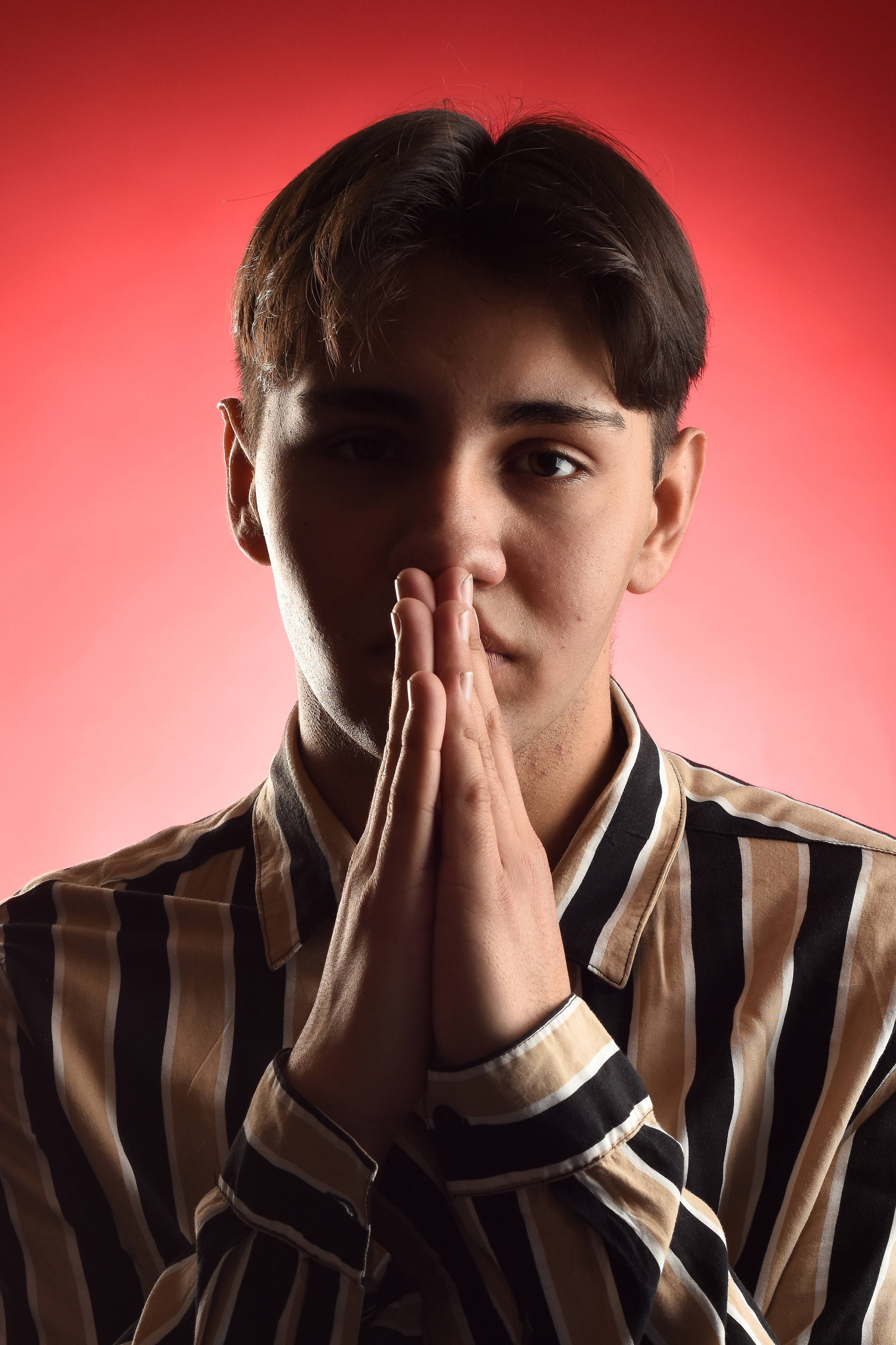 Фотосъёмка на цветных фонах