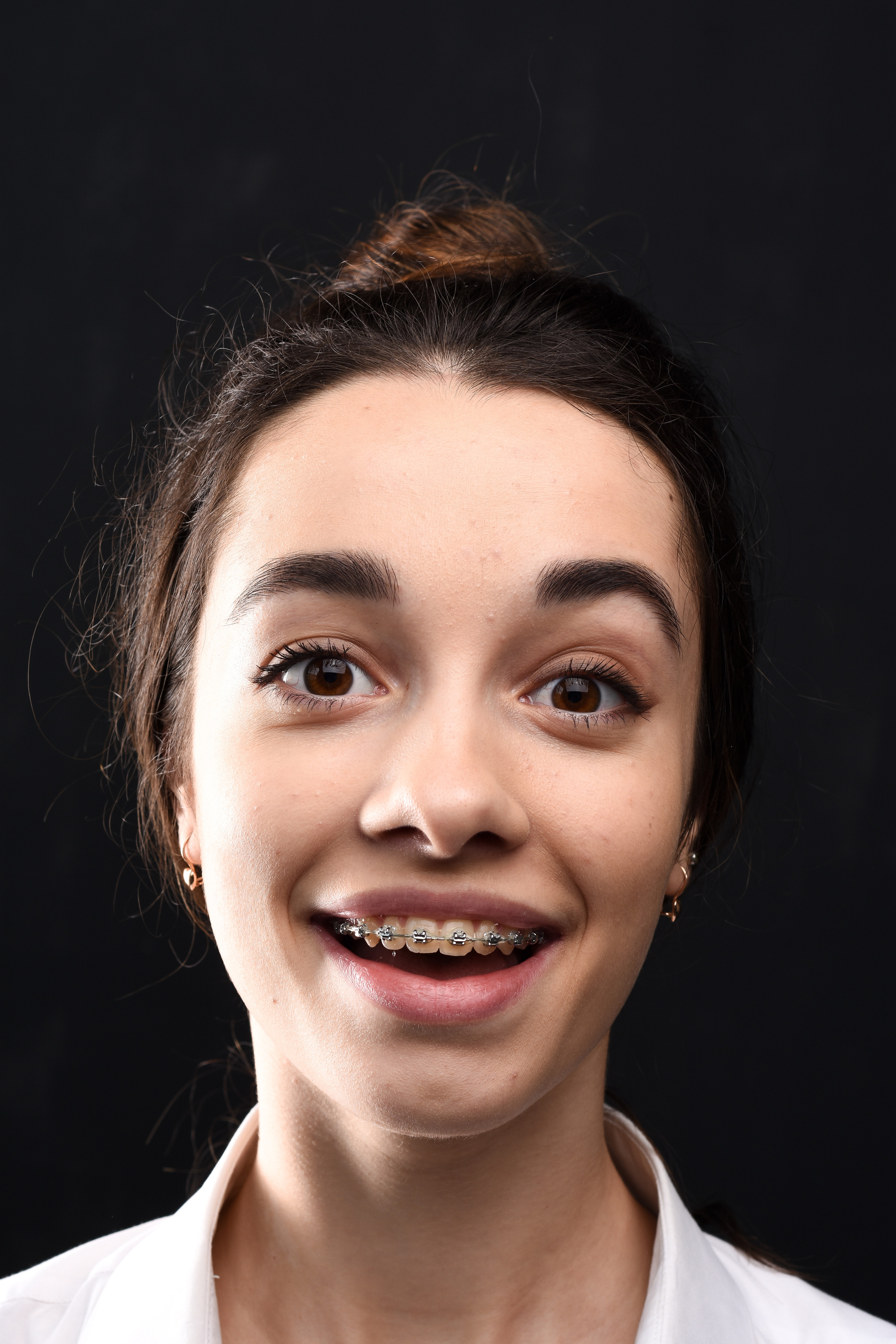 Фотосессия на тёмном фоне