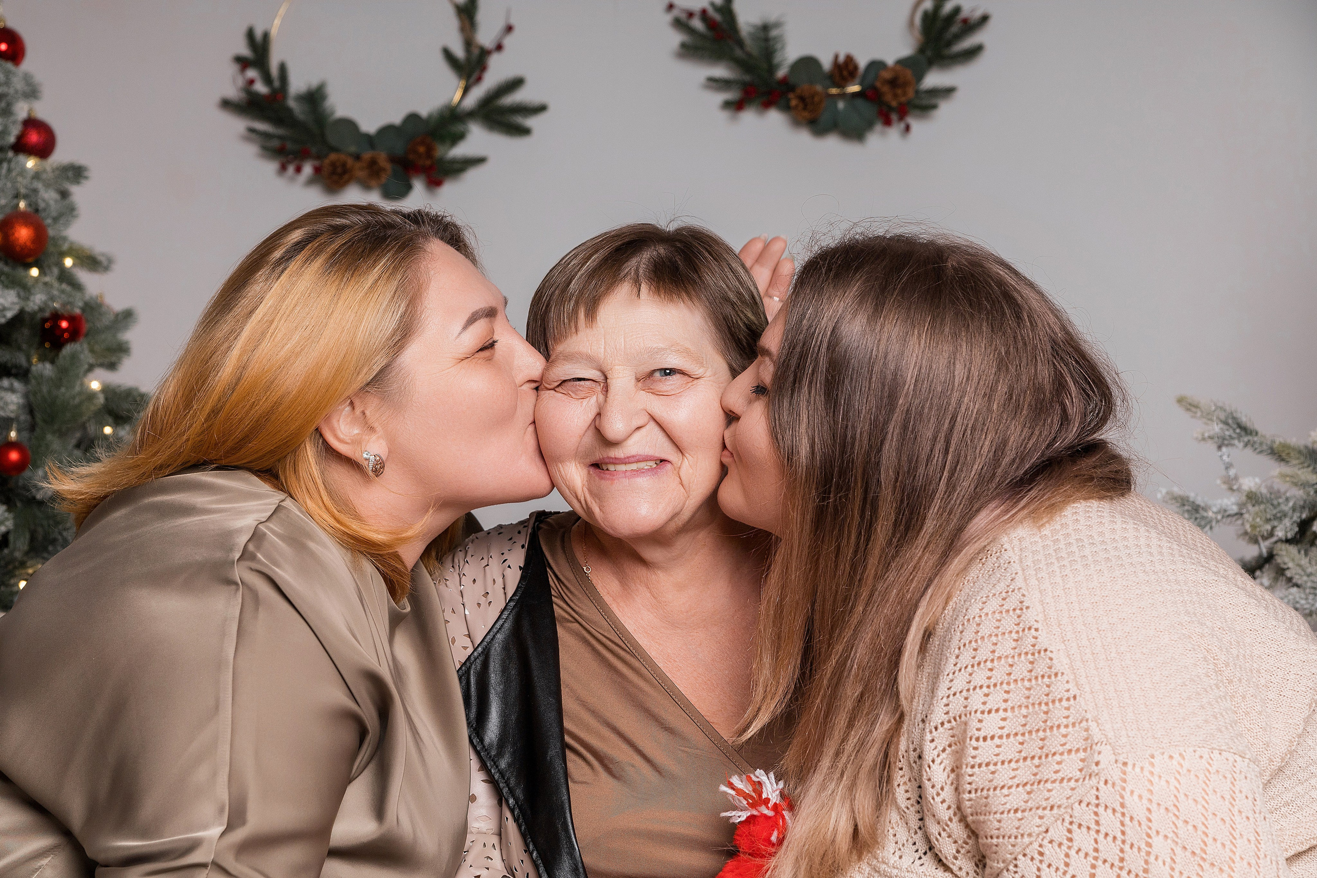 Александра (три поколения). Фотограф Мурманск Лилия Маер