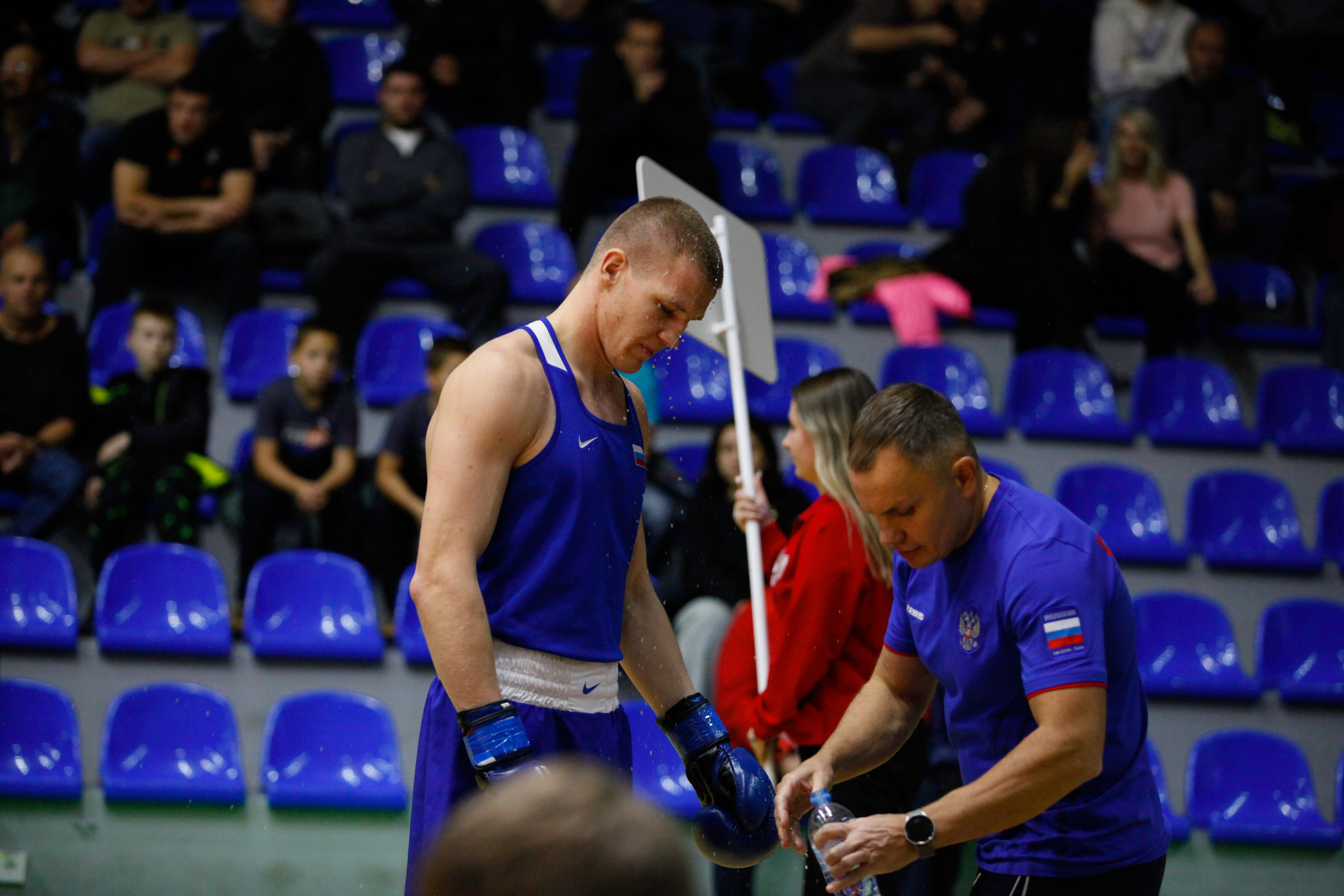 БОКС. Фото. Спортивный фотограф, трансляция, звук и свет в Новосибирске