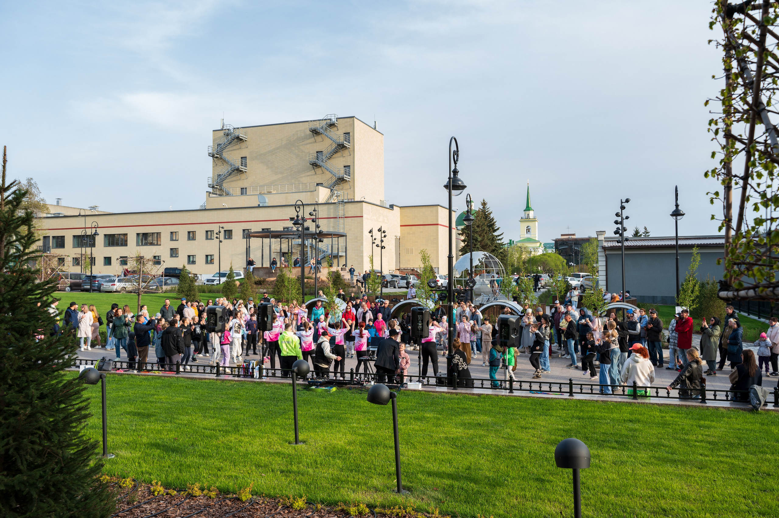 Танцевальная суббота в Городском саду | 03.05.2025. Фотограф в Омске Елизавета Кириллова