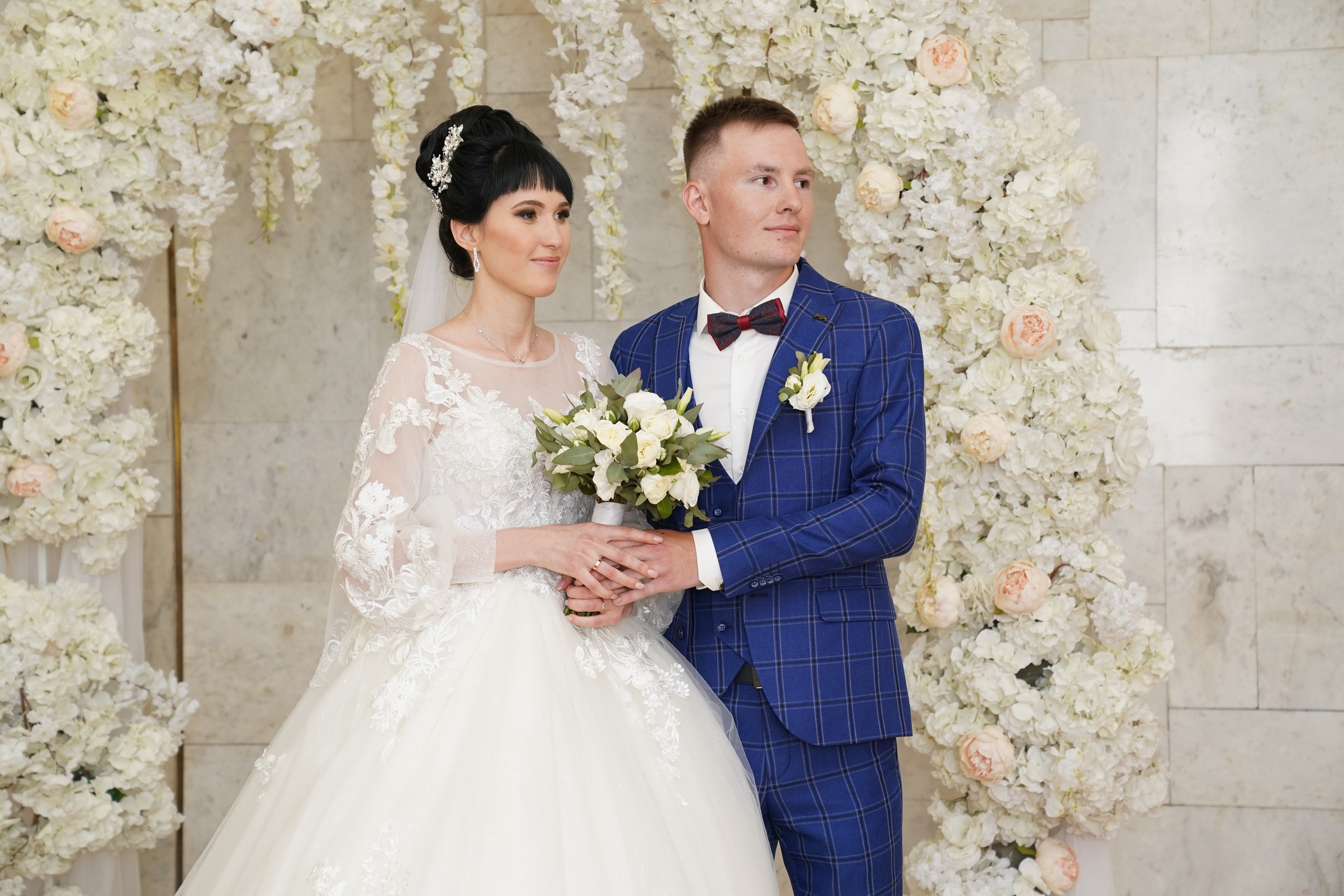 Макс и Анна. MEMENTO.Выпускные альбомы, школьные, юбилейные и другие книги. Ростов-на-Дону