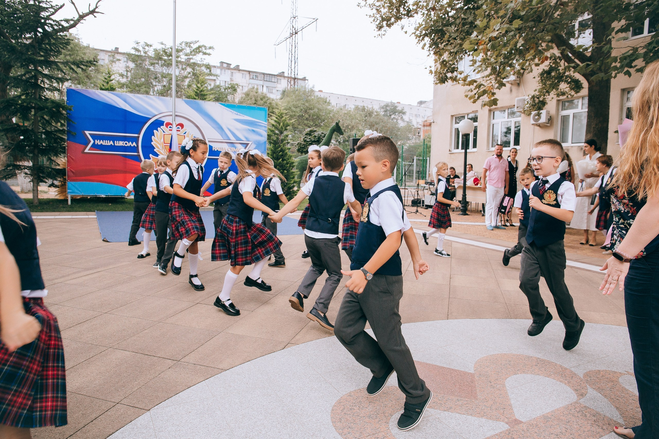 1 класс школа «Личность». Выпускные альбомы Натальи Бутко: Новороссийск, Анапа, Геленджик