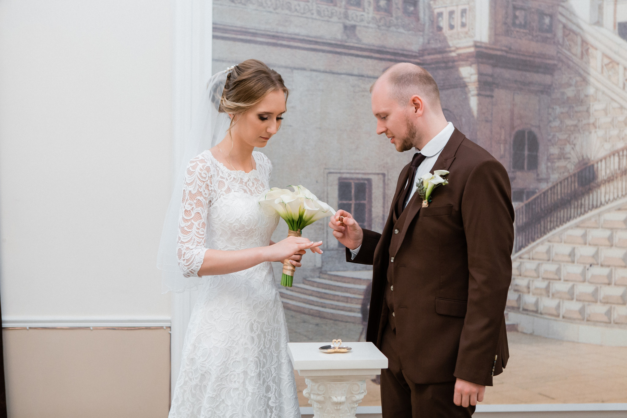 Свадебная фотосессия Сергея и Елены. Наш свадебный день. Видеосъемка и фотосъемка свадеб. Фотограф и оператор на свадьбу. Видеосъемка подкастов, собственная видео-фотостудии. Предметная фотосъемка