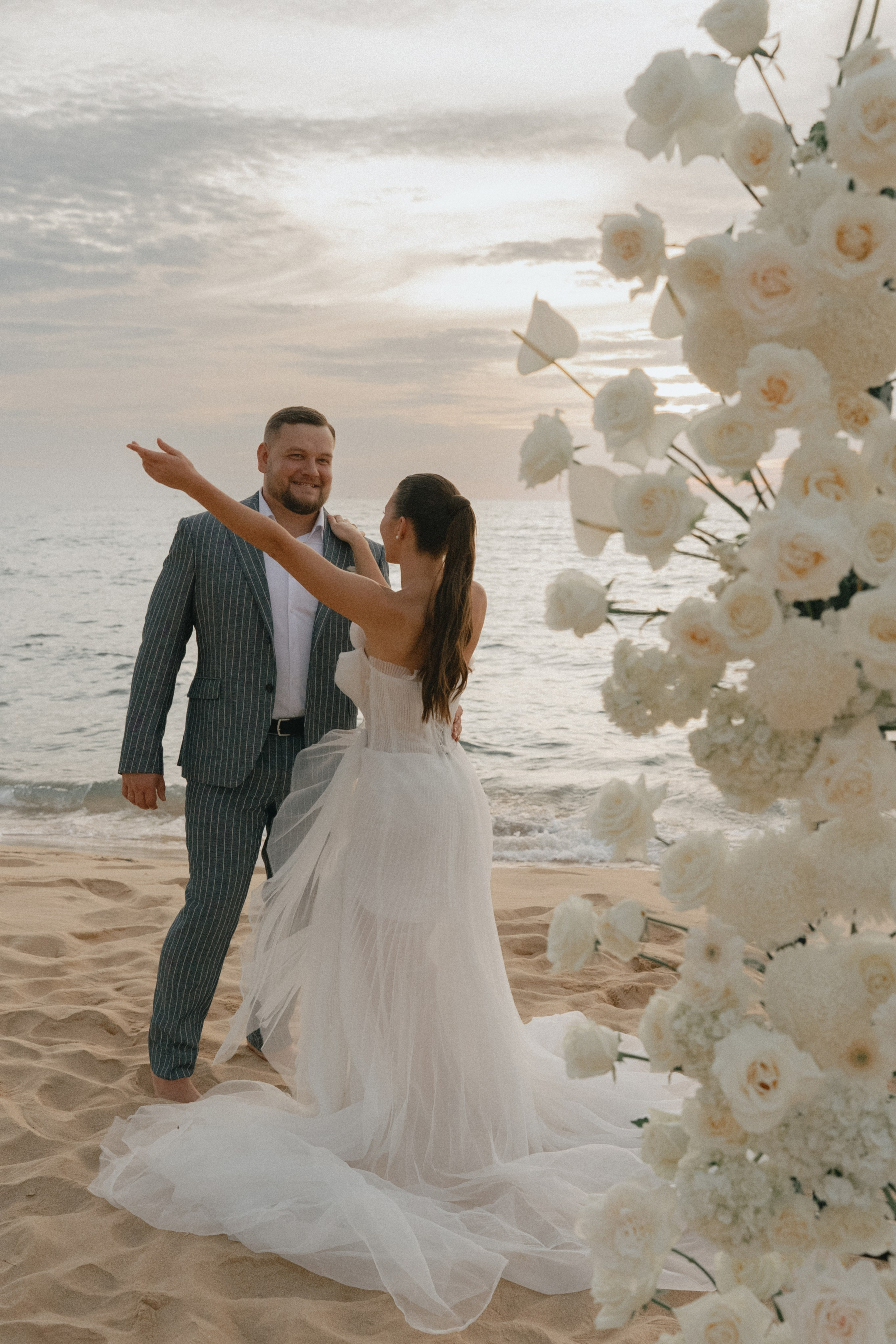 Иван & Анастасия. La Marée wedding agency Свадебное агентство на Фукуоке, Вьетнам — организация свадеб, декор, координация и помощь парам для идеального дня