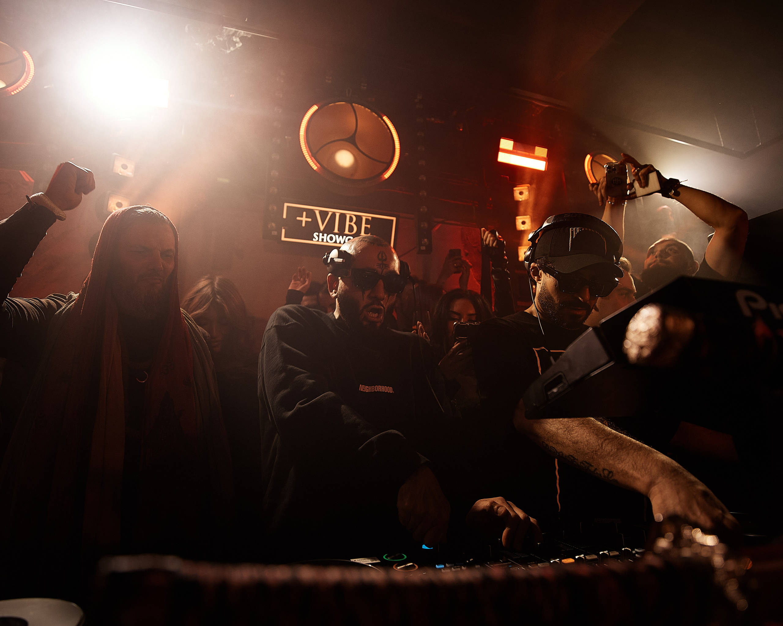 PLUS VIBE Party. Репортажный фотограф в Москве Дмитрий Масленников