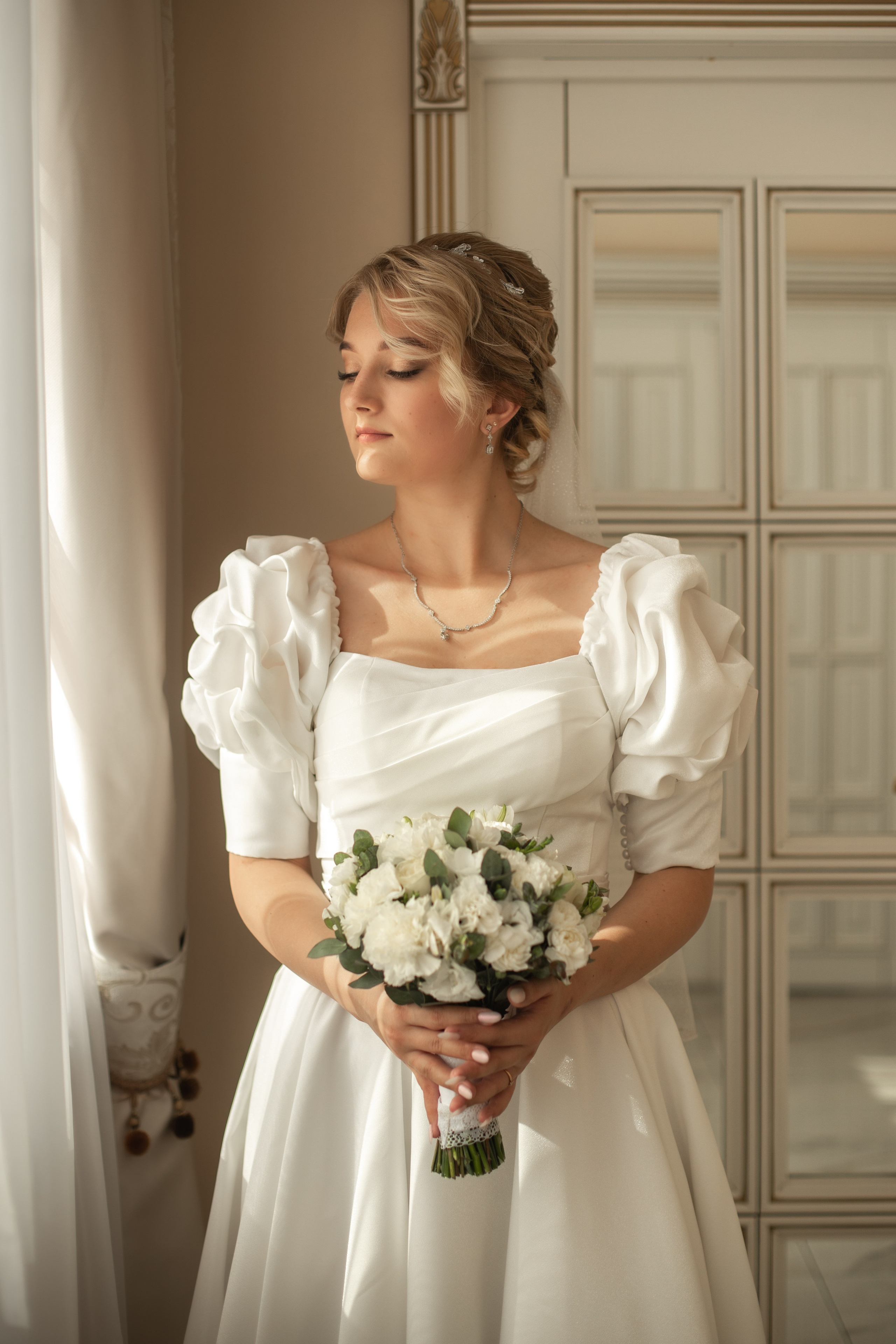 Свадебная съемка. Семейный свадебный интерьерный фотограф Тверь Санкт- Марина Свистунова