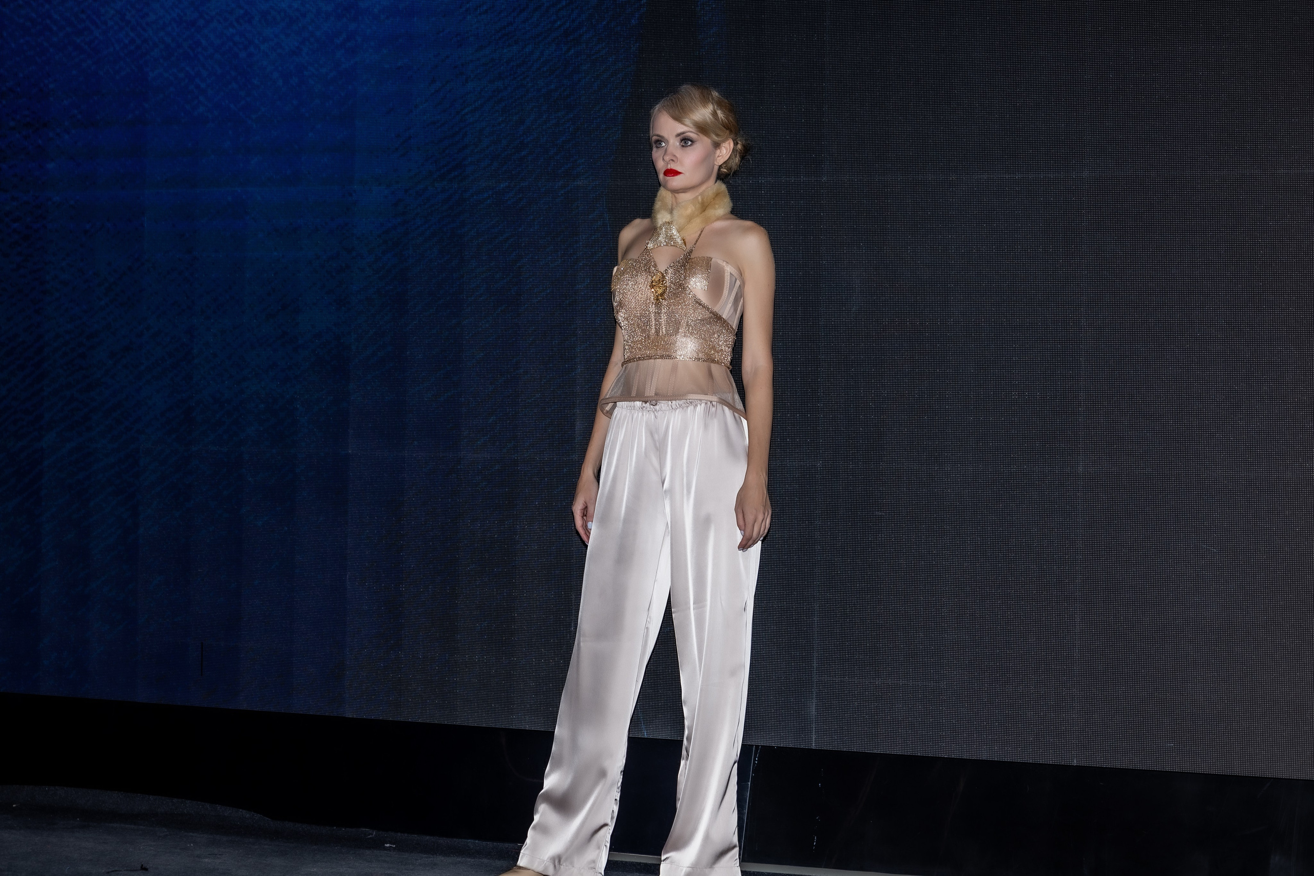 Модный показ Бренд AnyAmo на Модной волне. Студия фото, видеографии и мультимедийного дизайна в Москве Multi Frame Studio