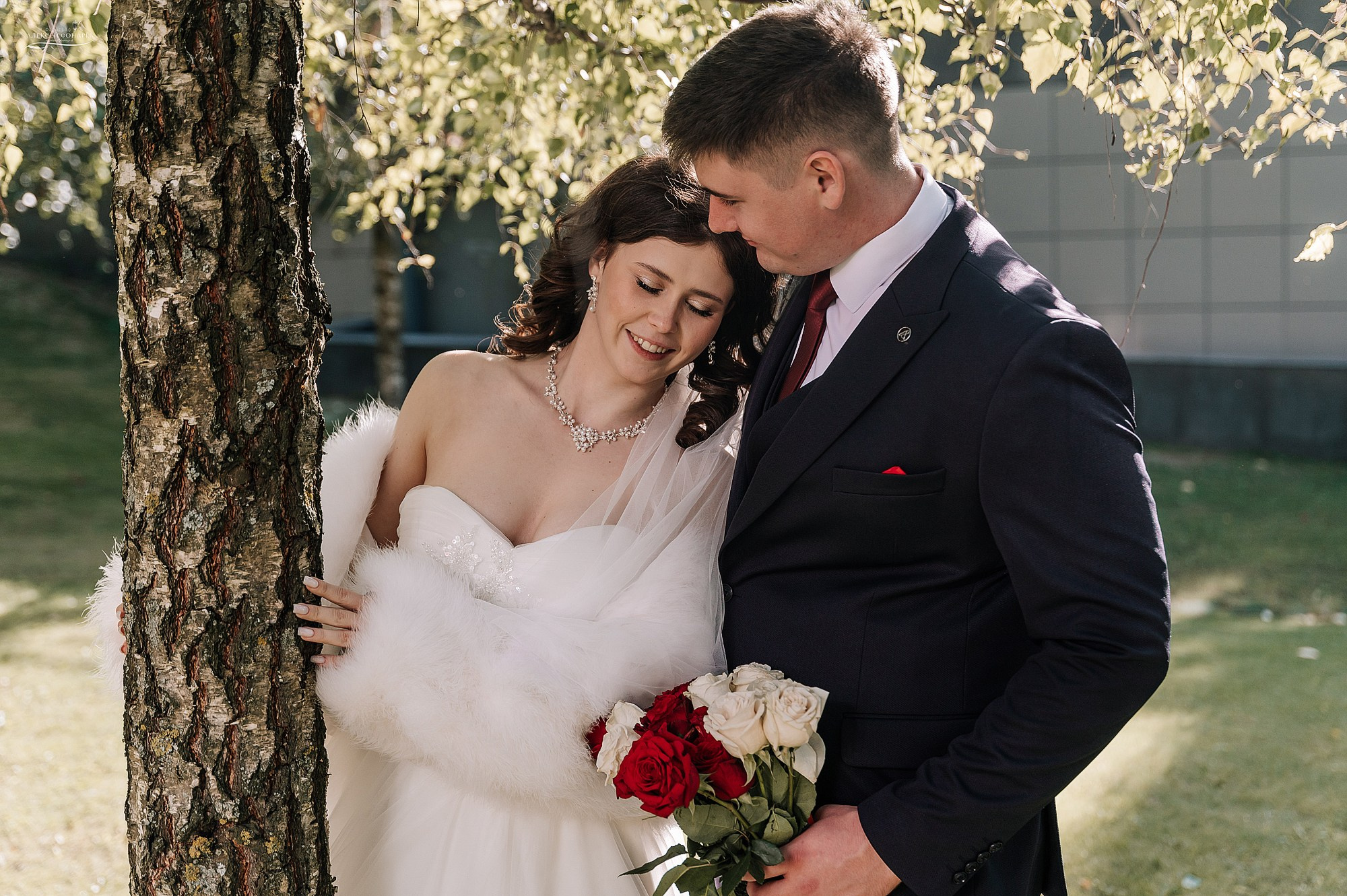 Свадебная прогулка Евгения и Анны в Дубне. Свадебный фотограф в Дубне Алексей Фонарёв