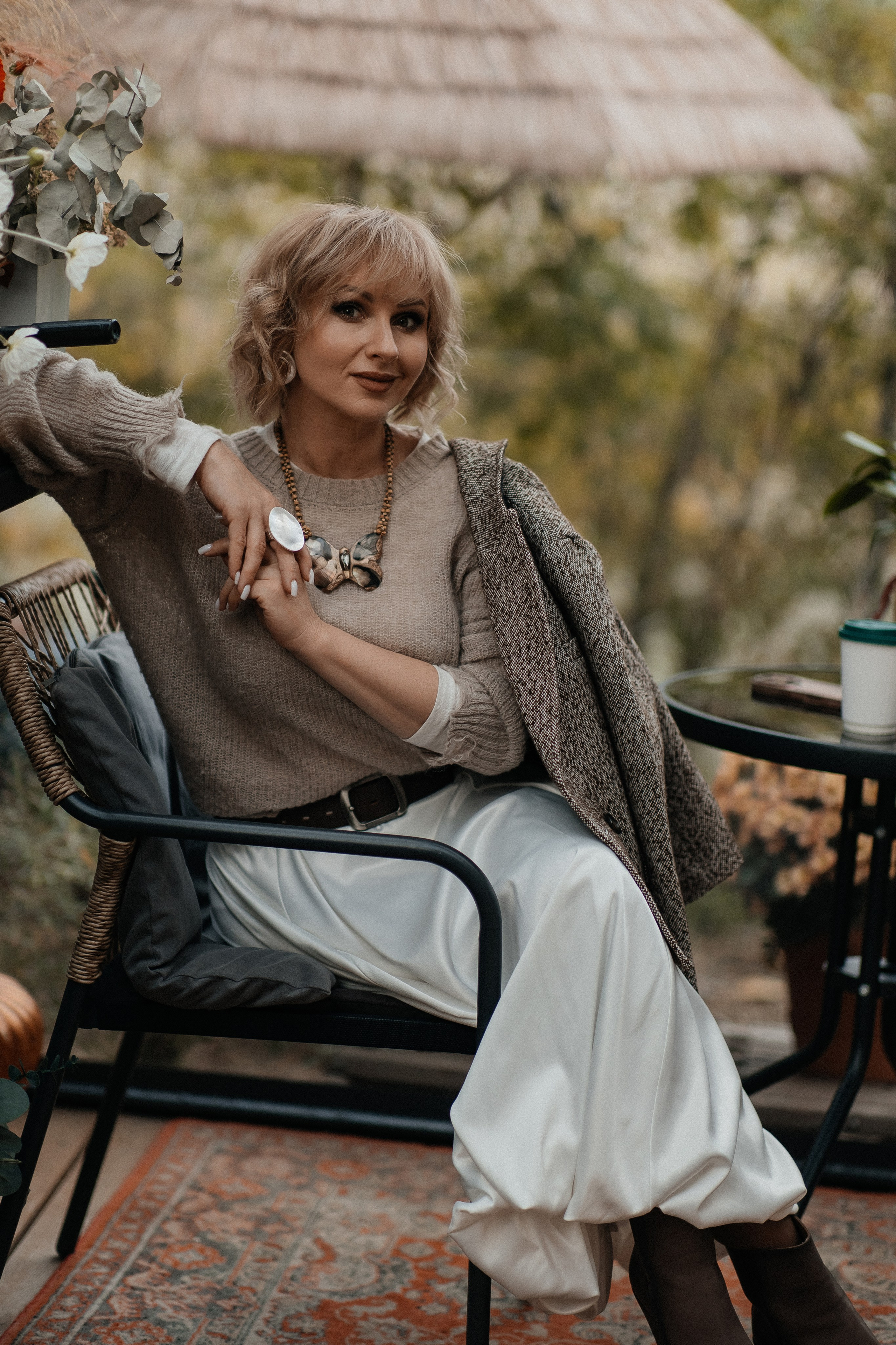 Маша и осень