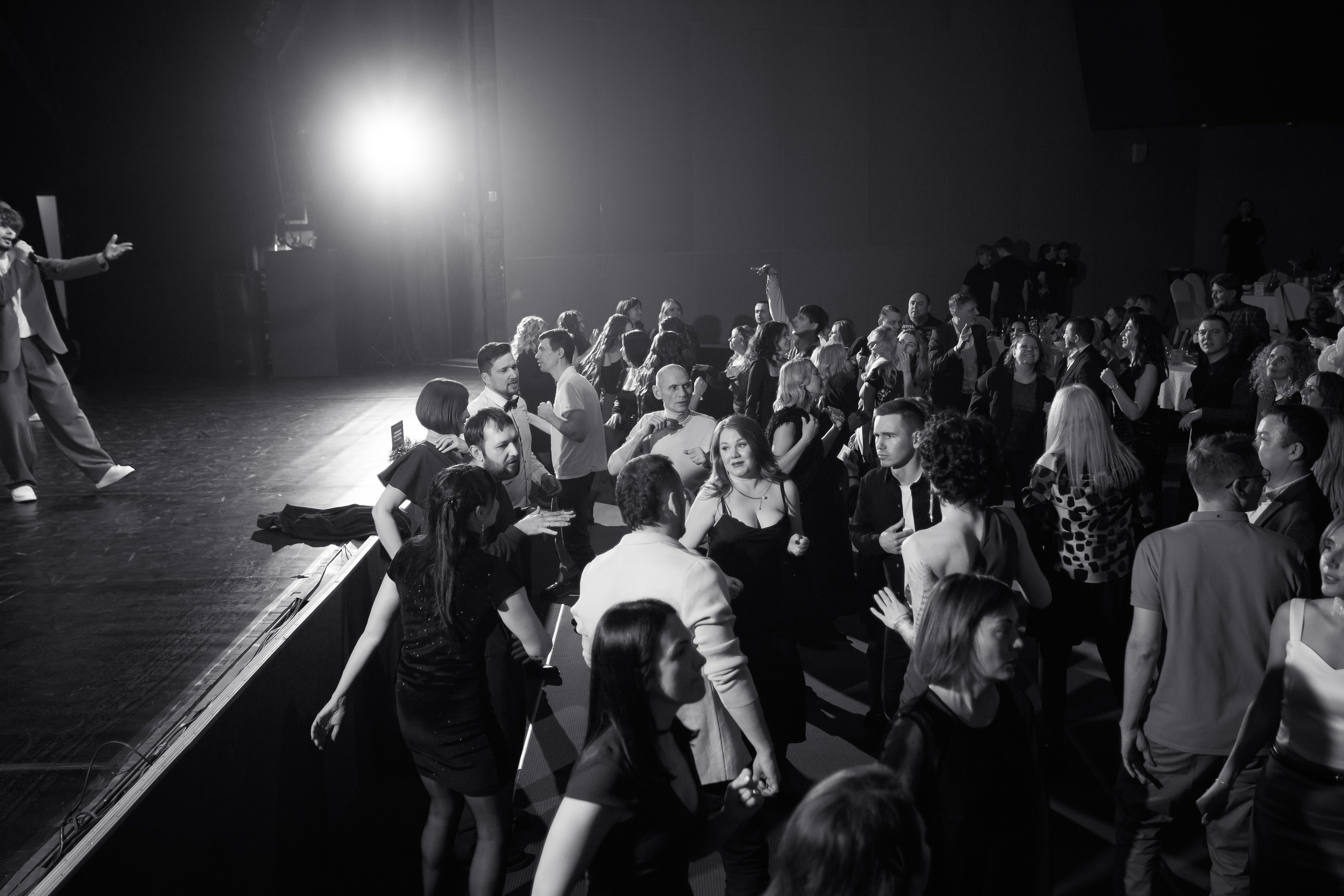 РЕПОРТАЖ: НОВЫЙ ГОД В ДК МЕТАЛЛУРГ. Профессиональный фотограф в Ижевске Леша Петров