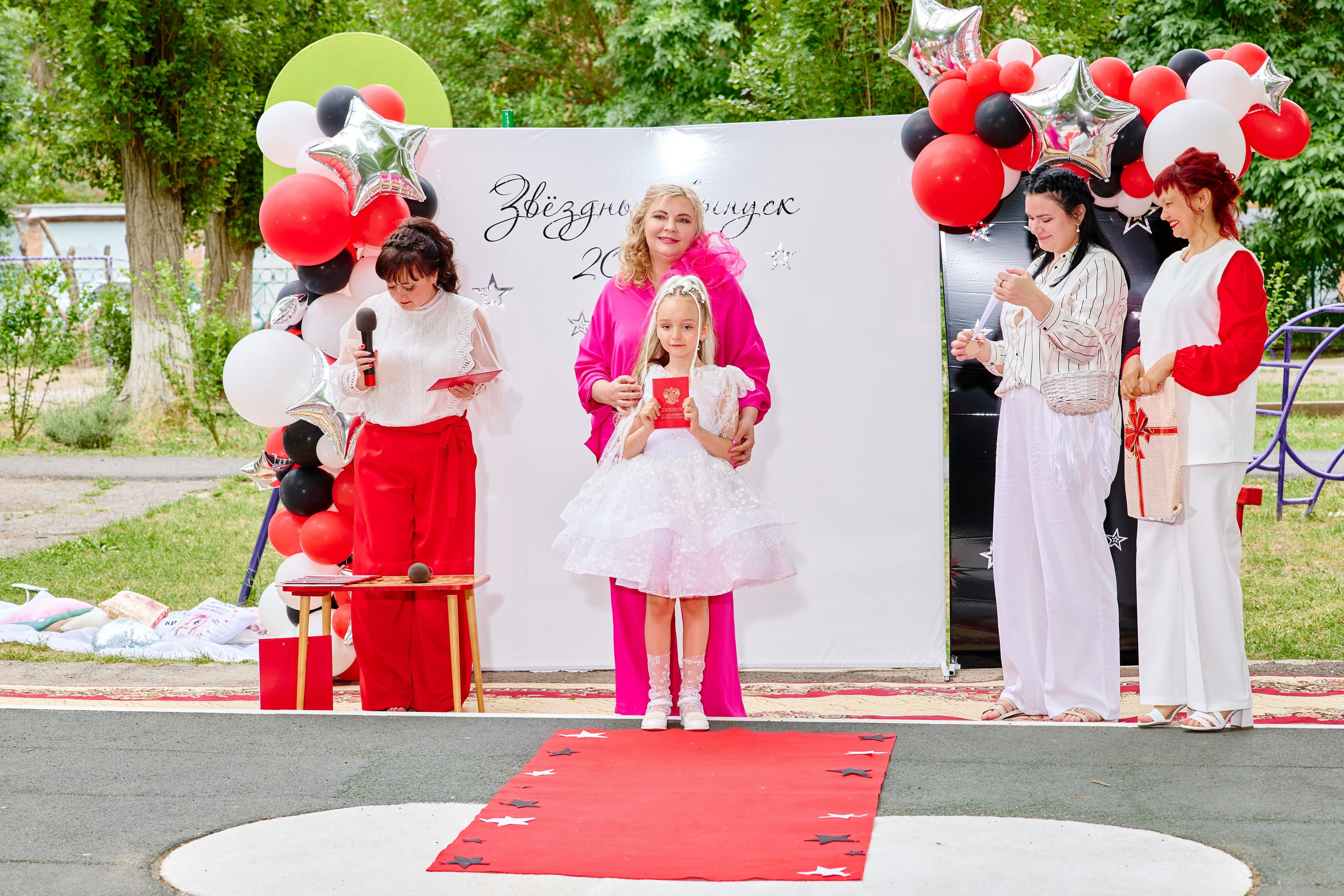 Выпускной 45 сад. Фотограф Выпускные альбомы Таганрог Сергей Коробченко