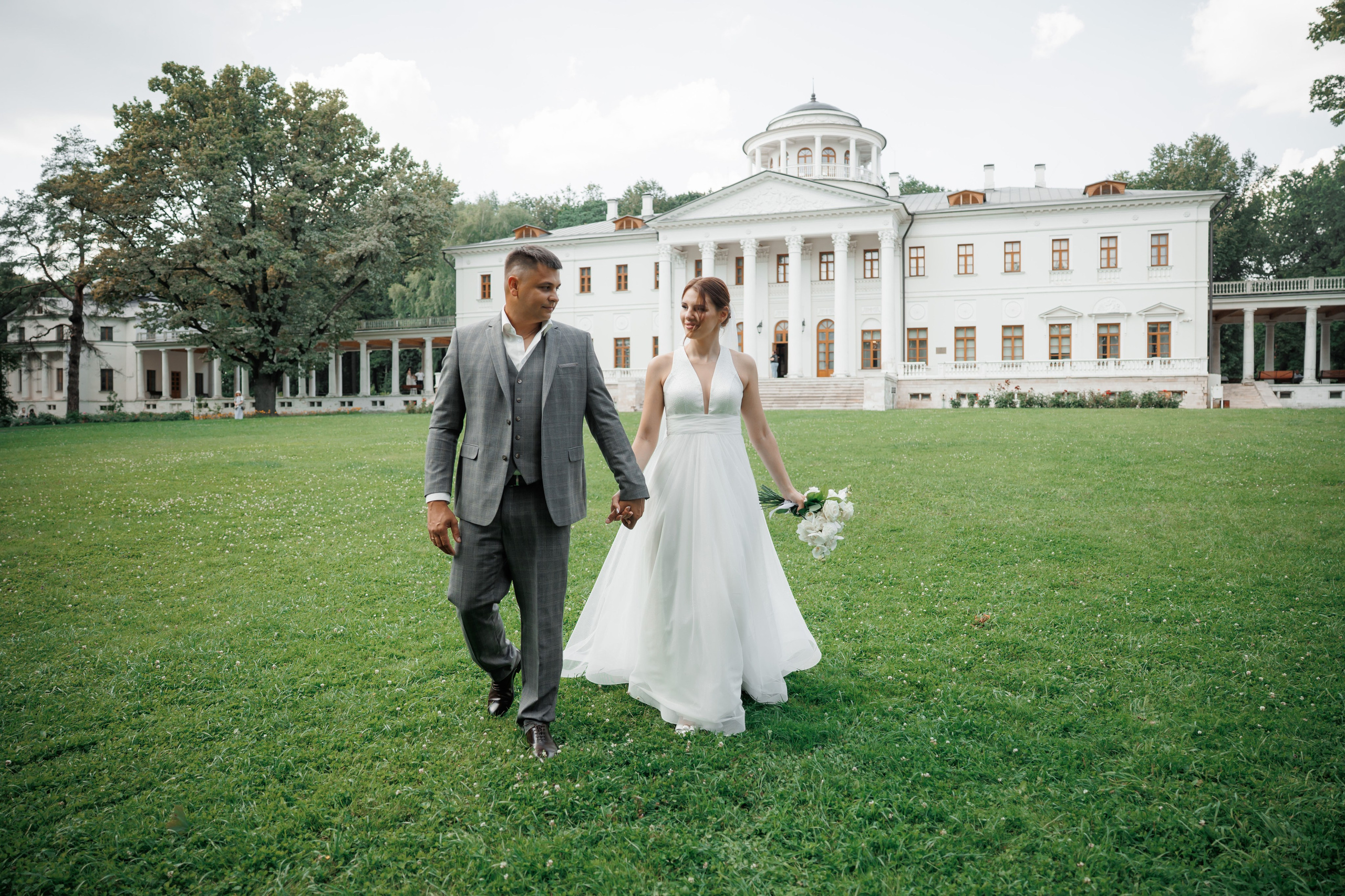 ЗАГС Бутово и Остафьево. Свадебный и репортажный фотограф (Москва, Королев и другие)