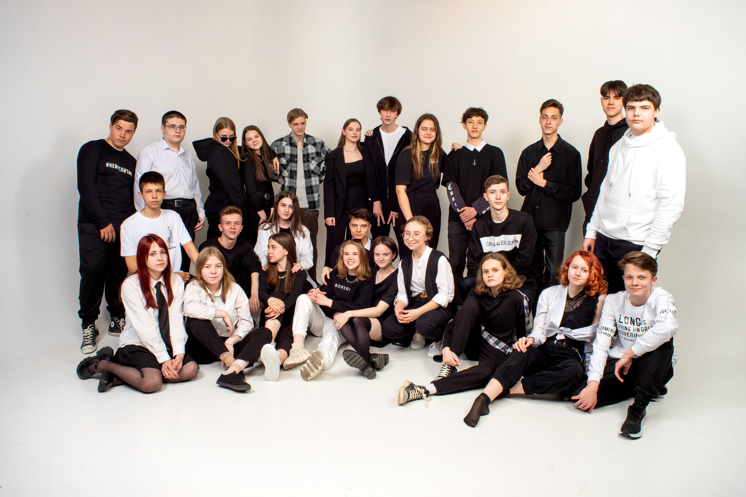 Детские портреты для школьного альбома в фотостудии. Фотограф в Хабаровске