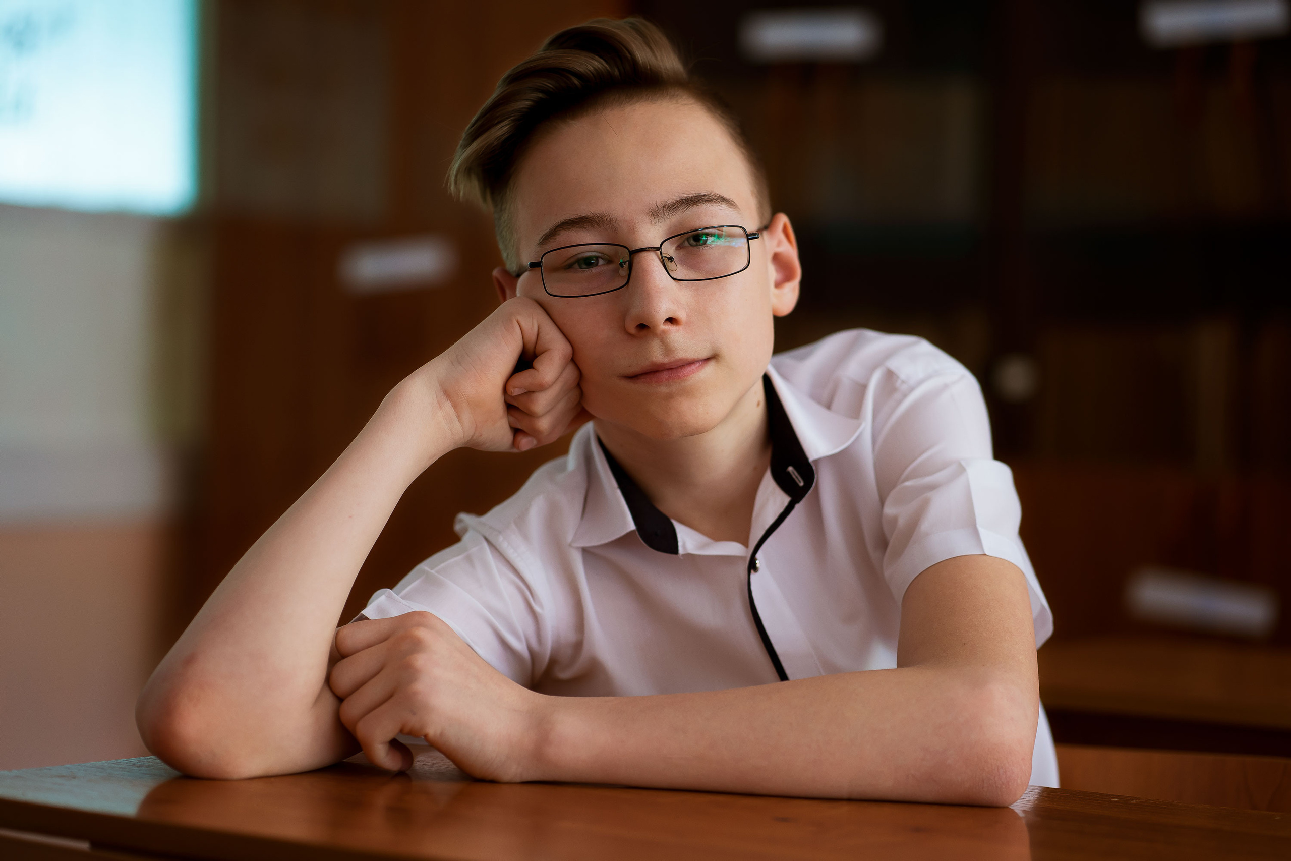 Портреты детей в учебном классе школы. Фотограф в Хабаровске