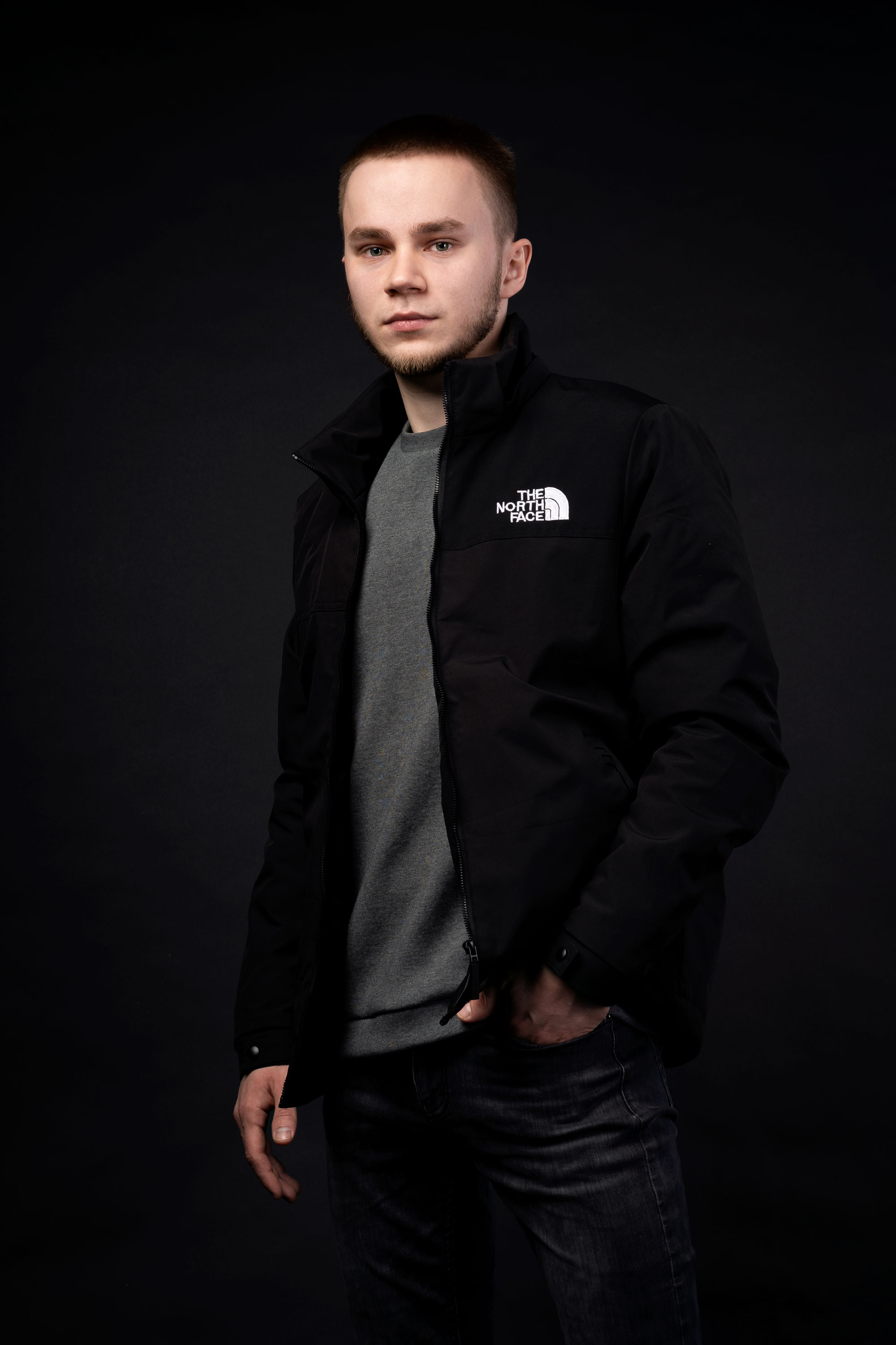 Мужской портрет в студии