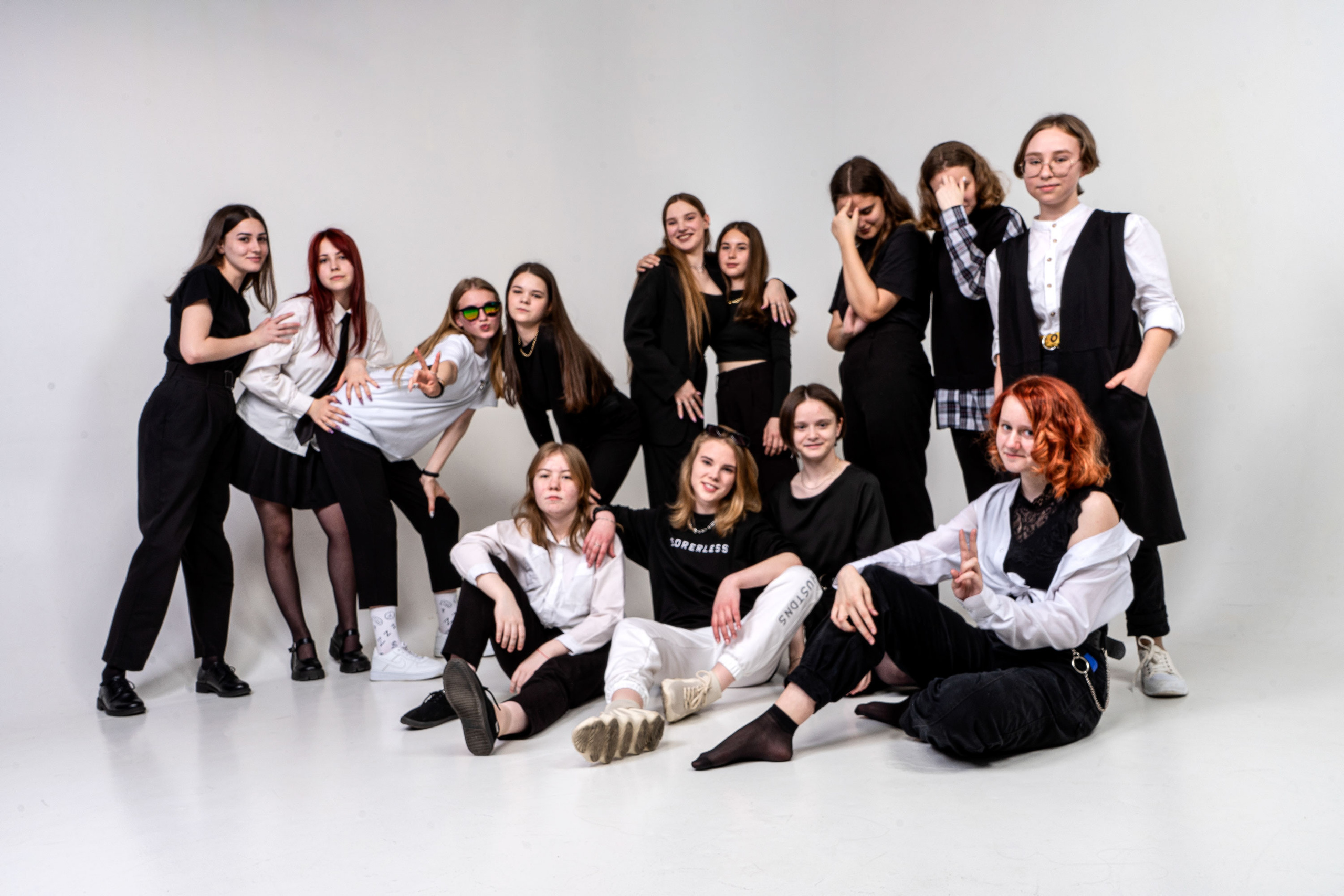 Детские портреты для школьного альбома в фотостудии. Фотограф в Хабаровске