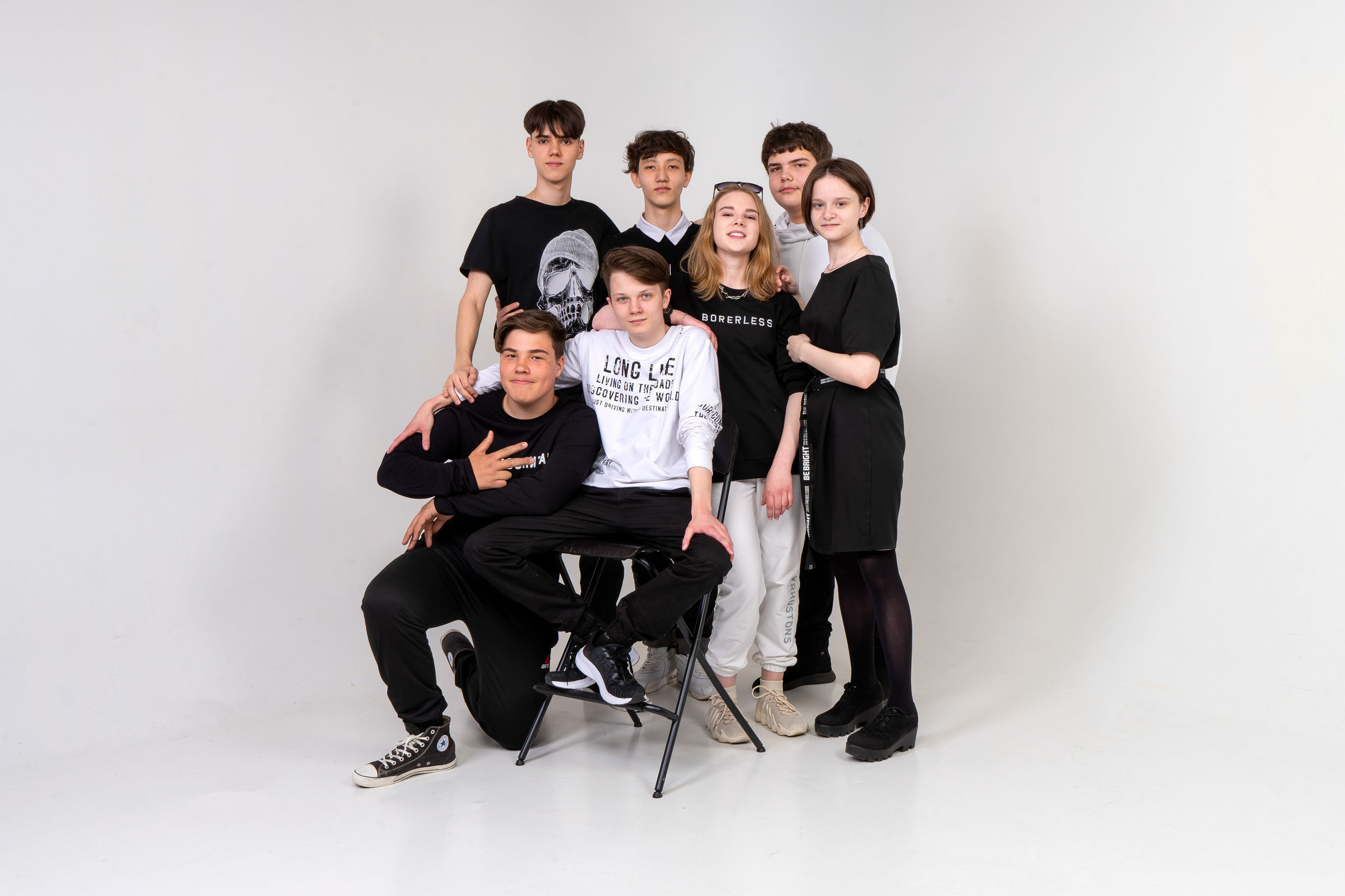 Детские портреты для школьного альбома в фотостудии. Фотограф в Хабаровске