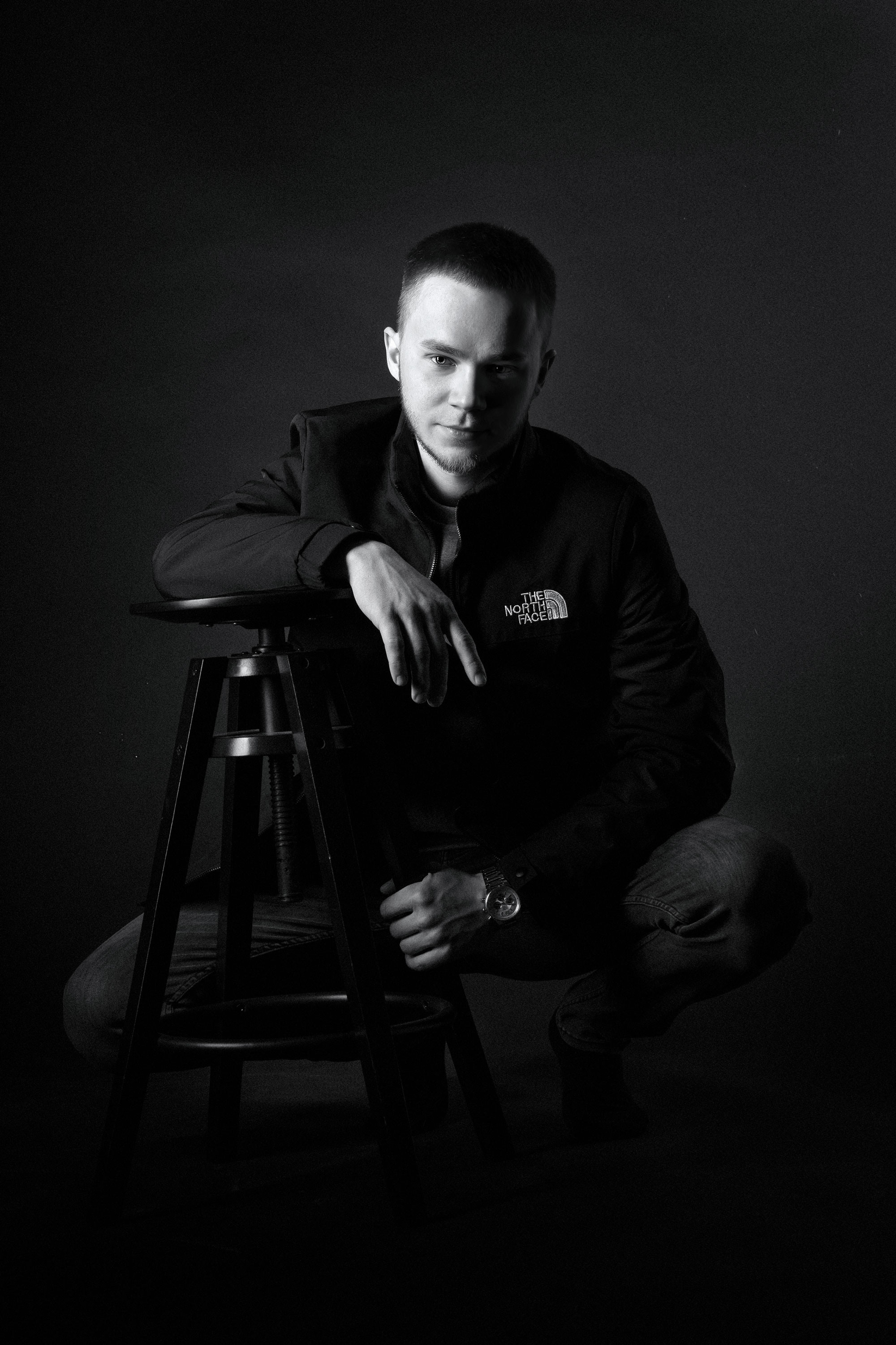 Мужской портрет в студии