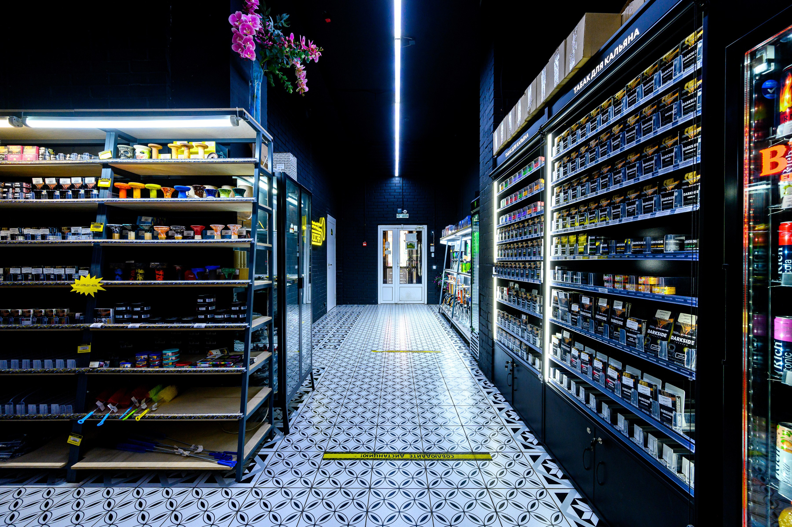Магазин кальянов Hoocar. Интерьерный фотограф. Фото- видеосъемка недвижимости Санкт-Петербург