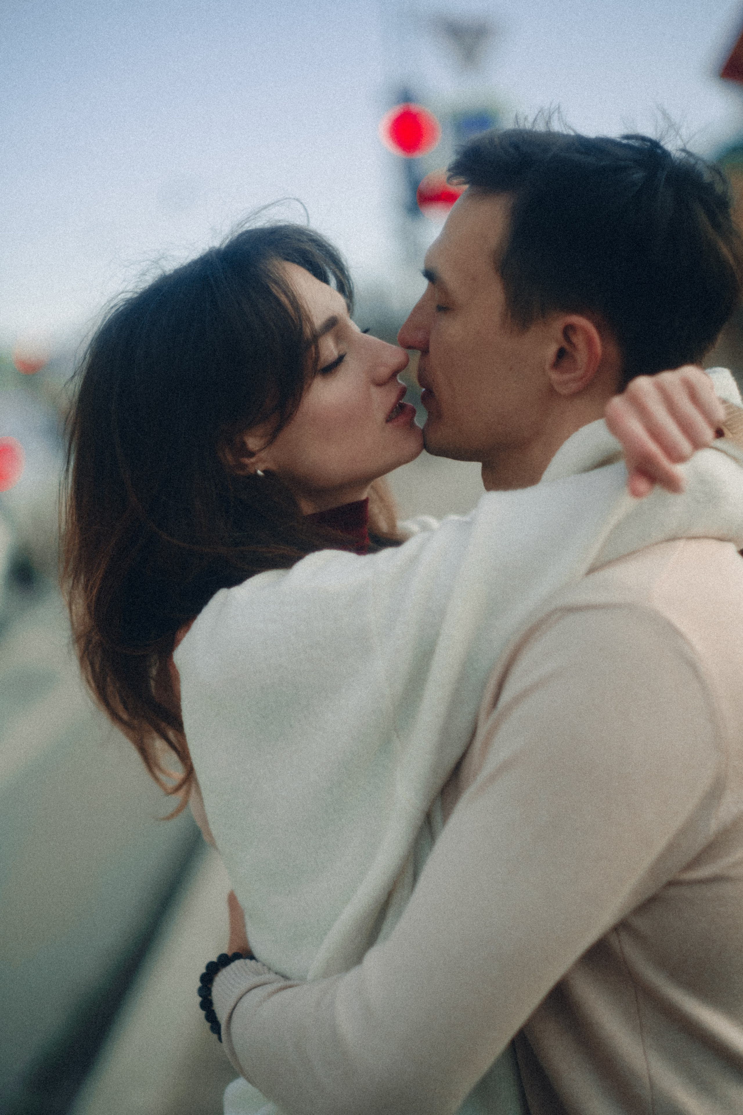 Любовная фотосъёмка на улицах в Петербурге