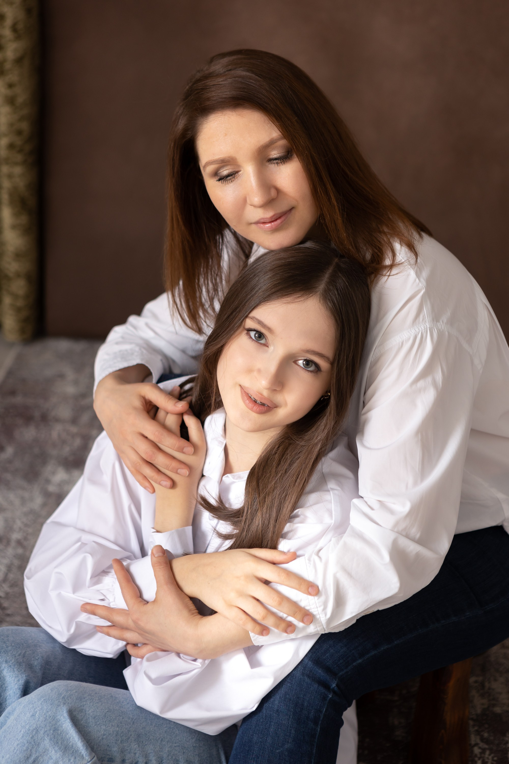 Семейная фотосессия в студии. Фотограф в Оренбурге. Профессиональный фотограф