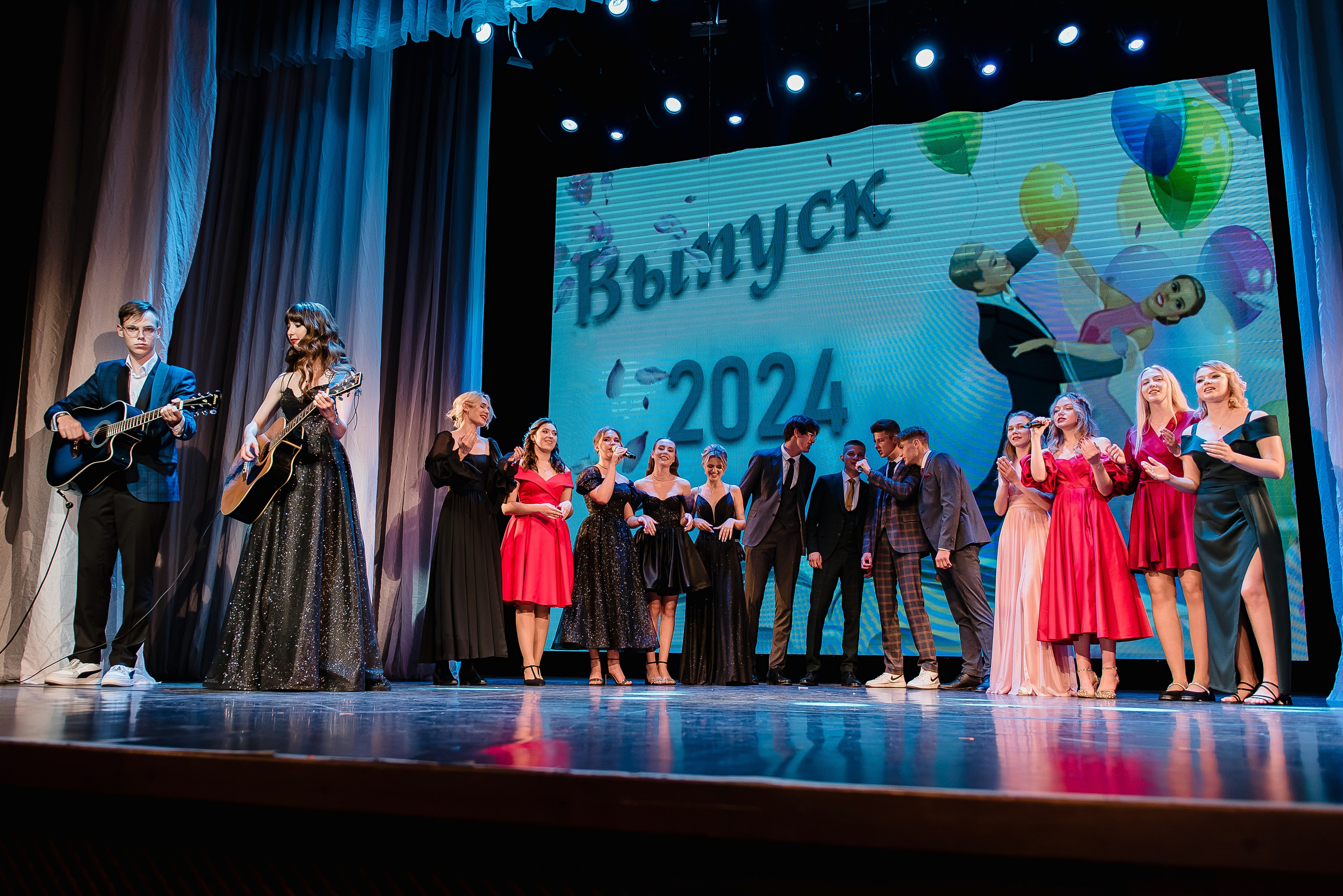 Выпускной школа 2024. Фотограф Рязань. Дарья Дмитриева