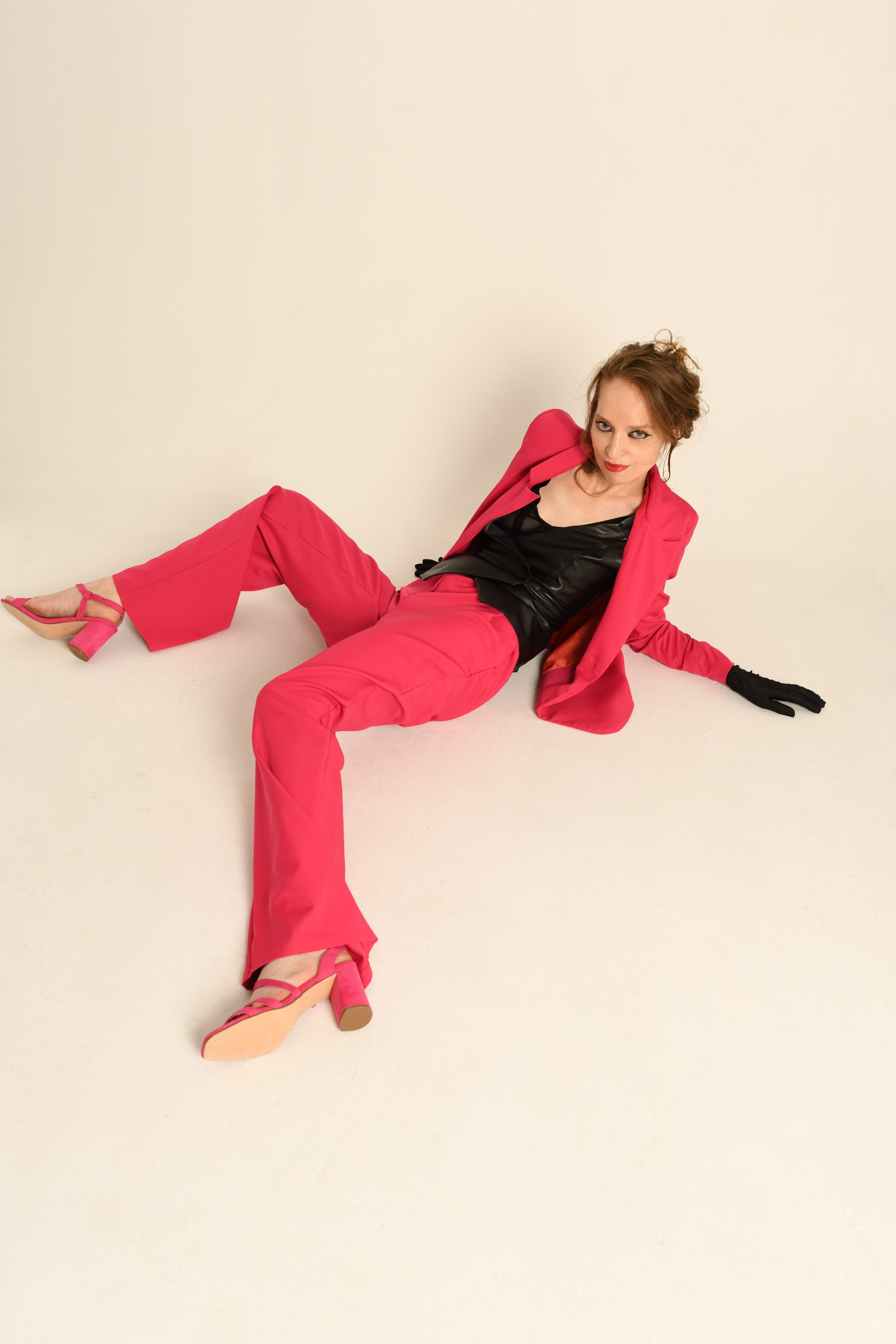 MAGENTA POWER. Yulia Yurchevskaya | Art Director & Visual Visionary