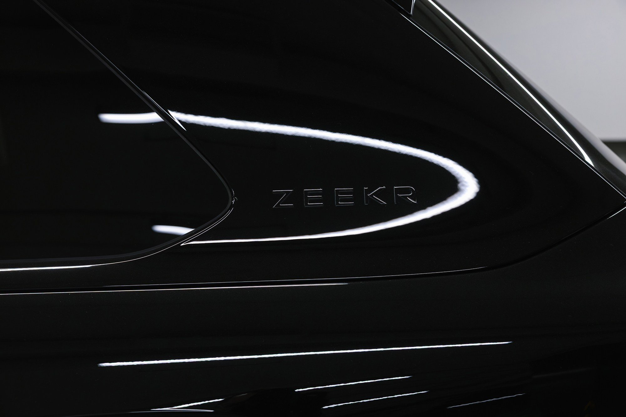 Zeekr 9X 2.0hyb 4WD AT (1401 л. с.) 2025. Автосалон «Х-Авто»