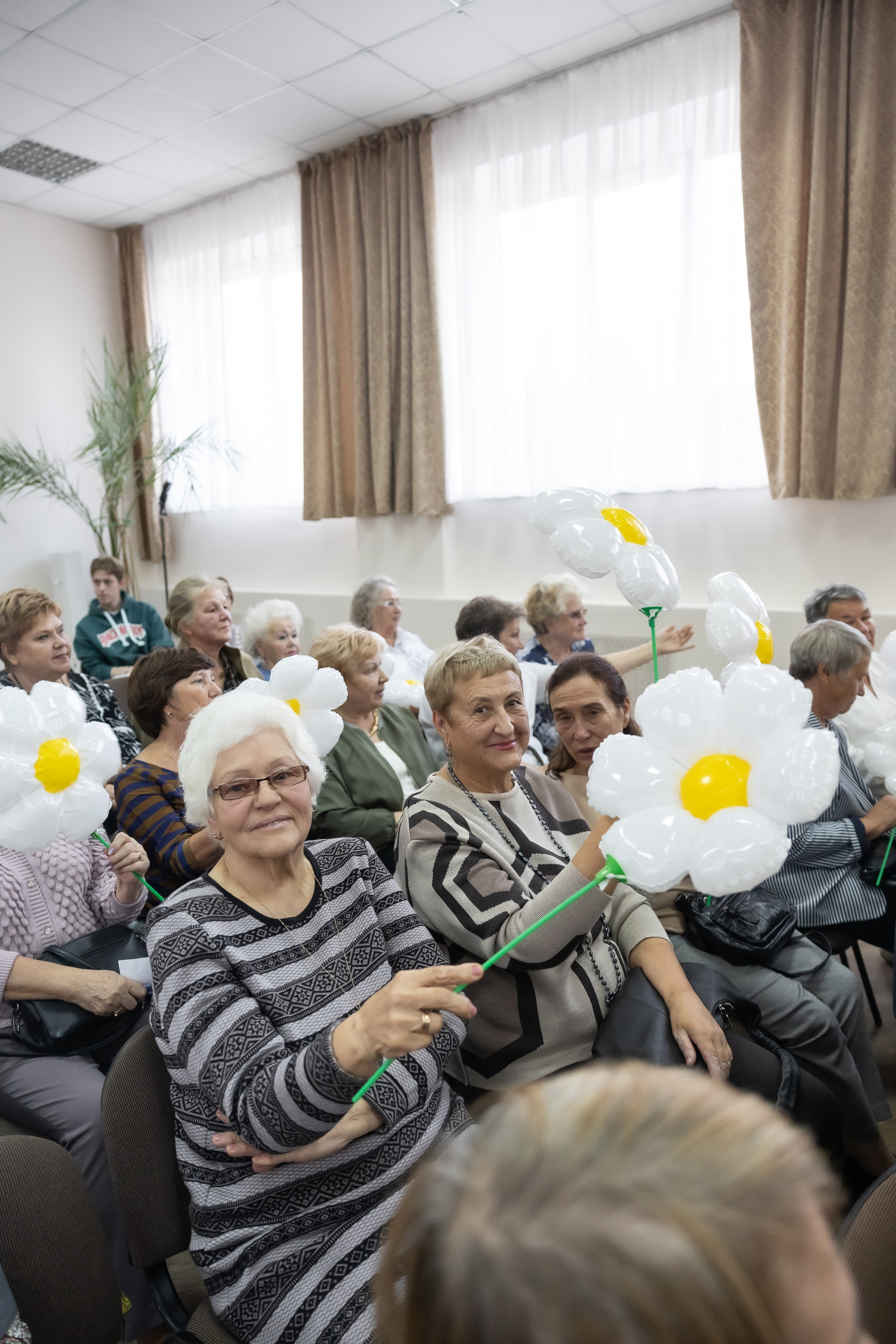 День учителя. Школа 31. Октябрь 2024. Свадебный и Семейный фотограф г. Ижевск Гульназ Солдатова. Гульназ фото
