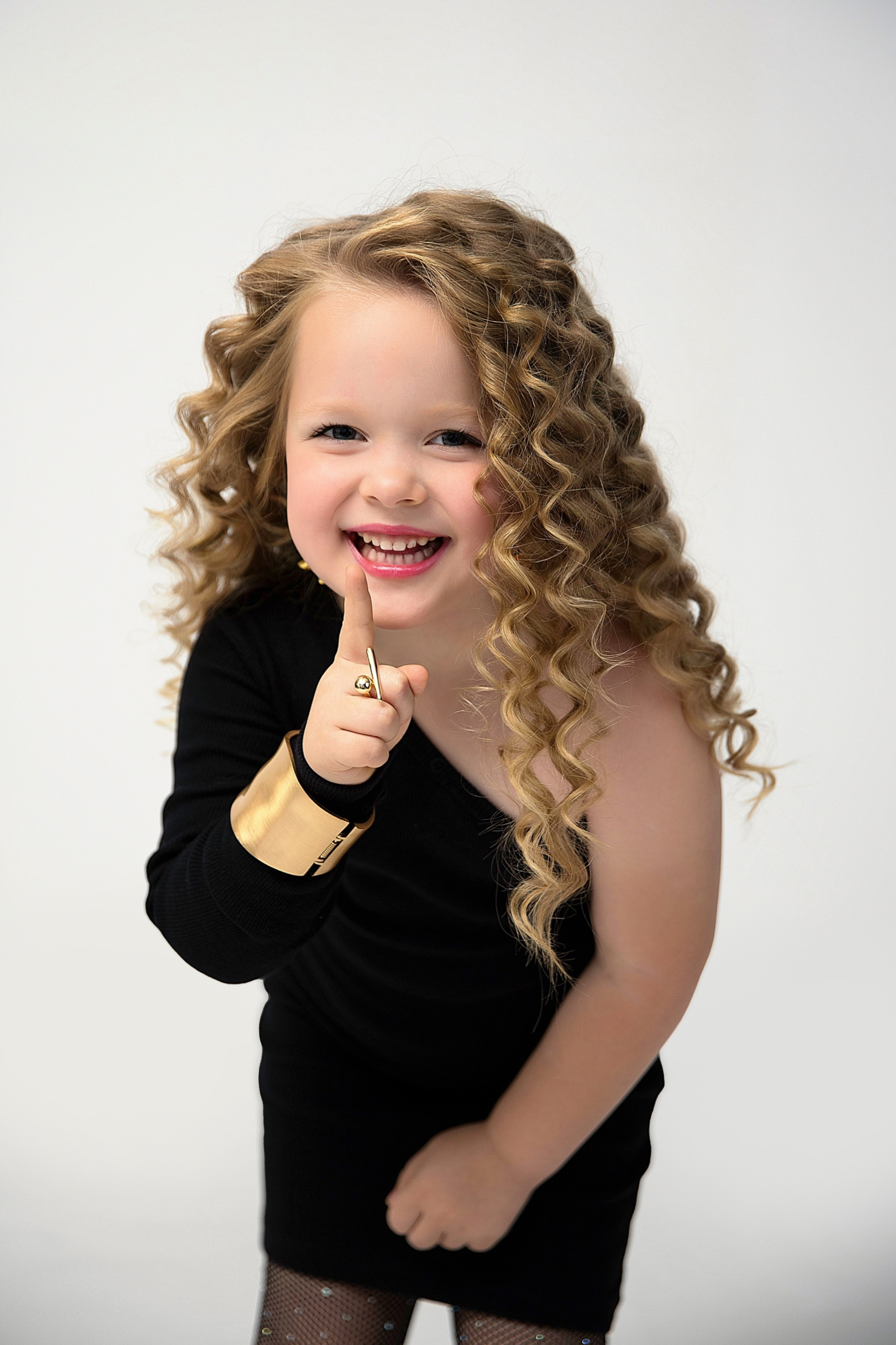 МАЛЫШКА НА МИЛЛИОН. Детский школьный фотограф в Кемерово Зиновьева Екатерина