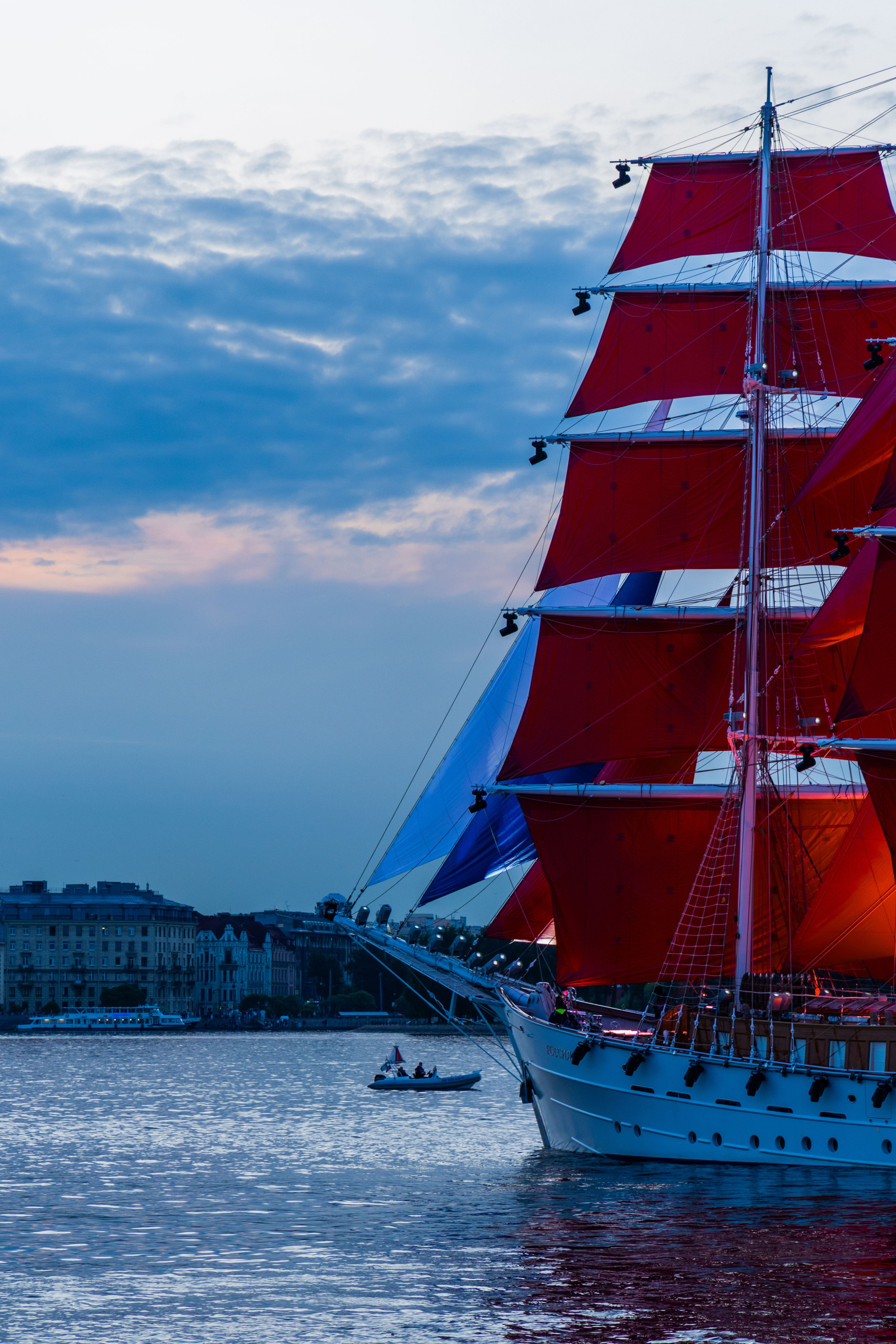 Алые преалые паруса 2025. Портретный и семейный фотограф Санкт-Петербург