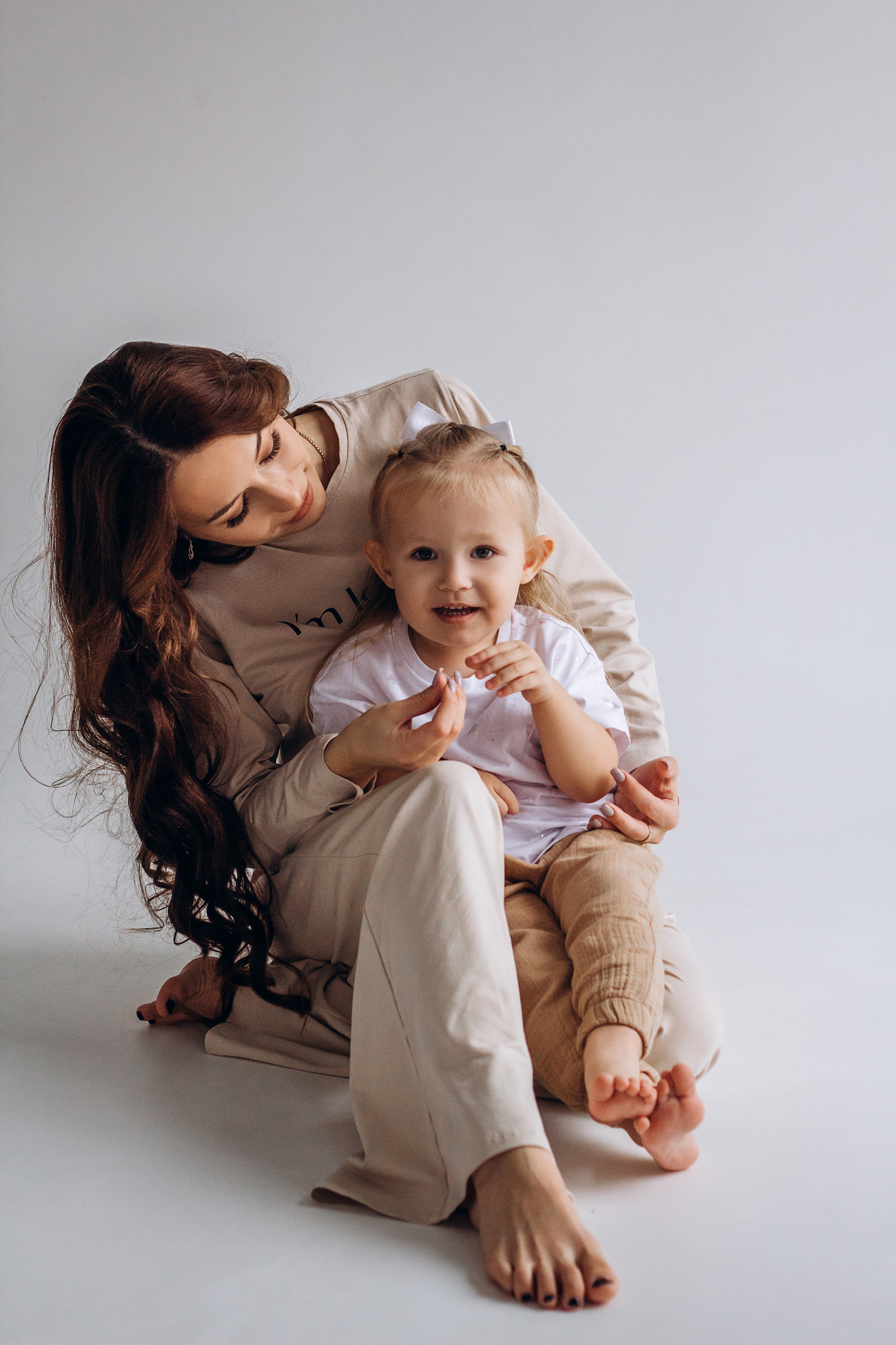Мама и дочь Вика и Ева. Семейный фотограф в Ростове-на-Дону Безкишкина Татьяна