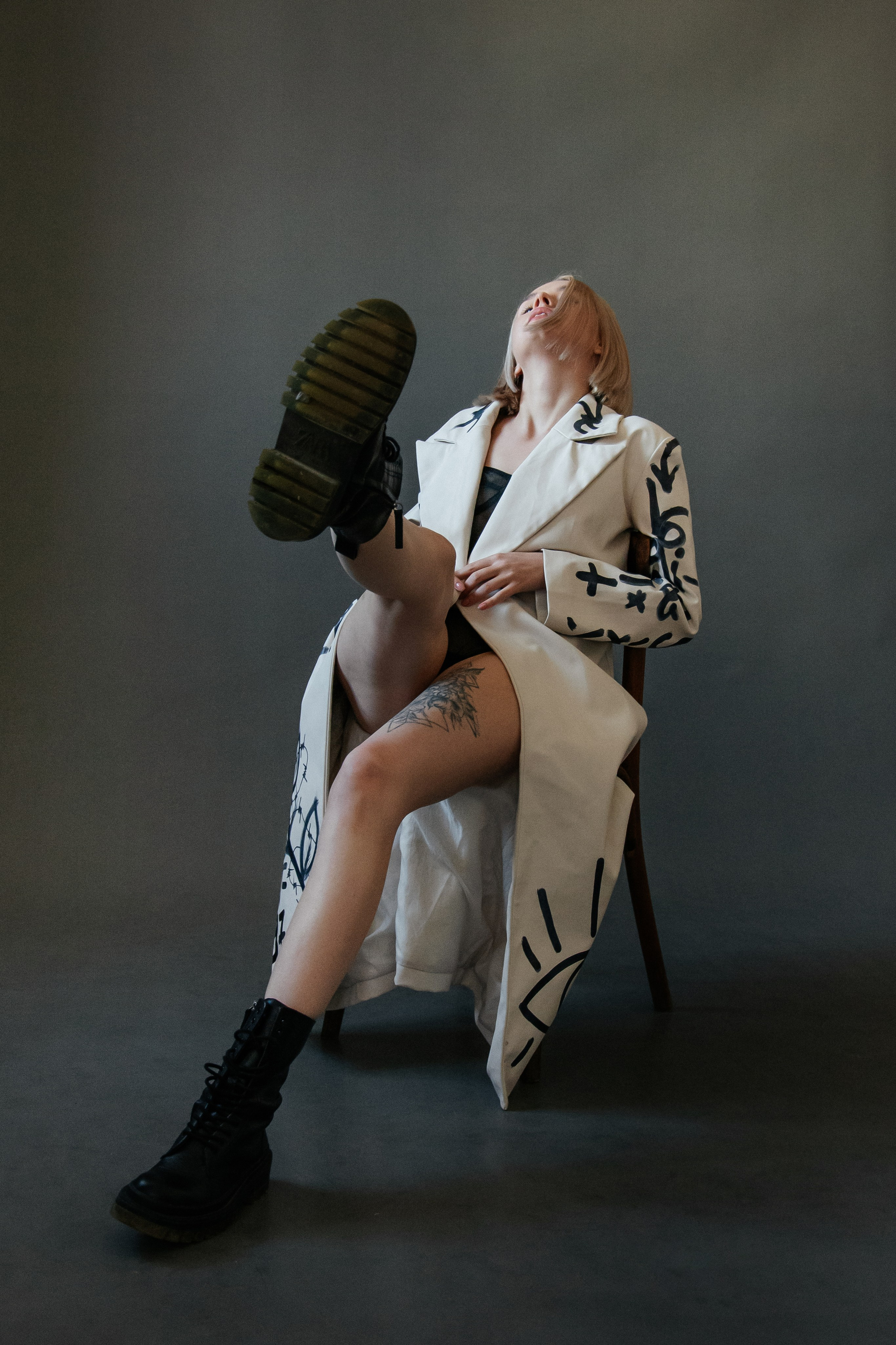 роспись кожаной одежды