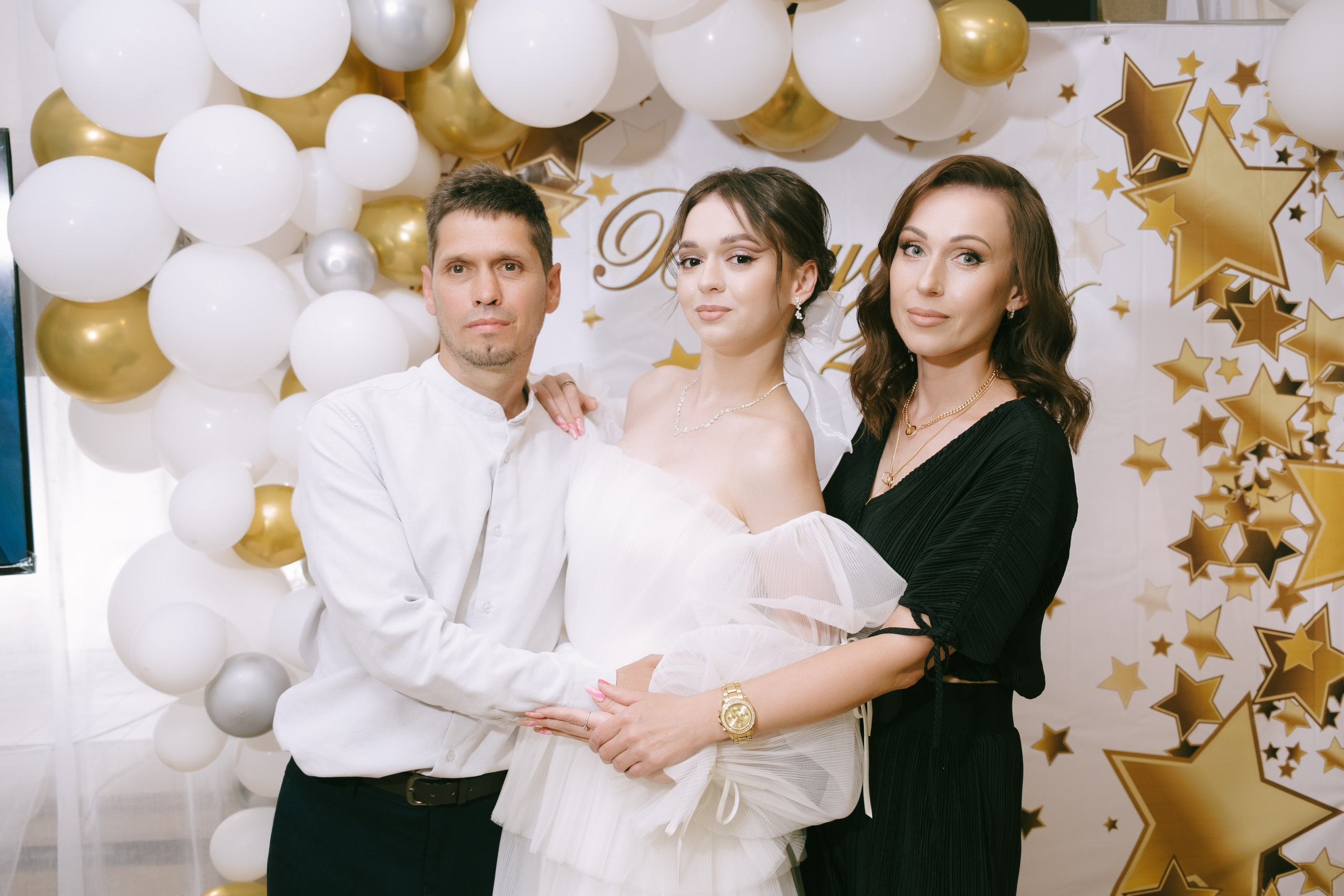 Выпускной школа 33. Свадебный и репортажной фотограф Денис Ожигин в Краснодаре и Краснодарском крае