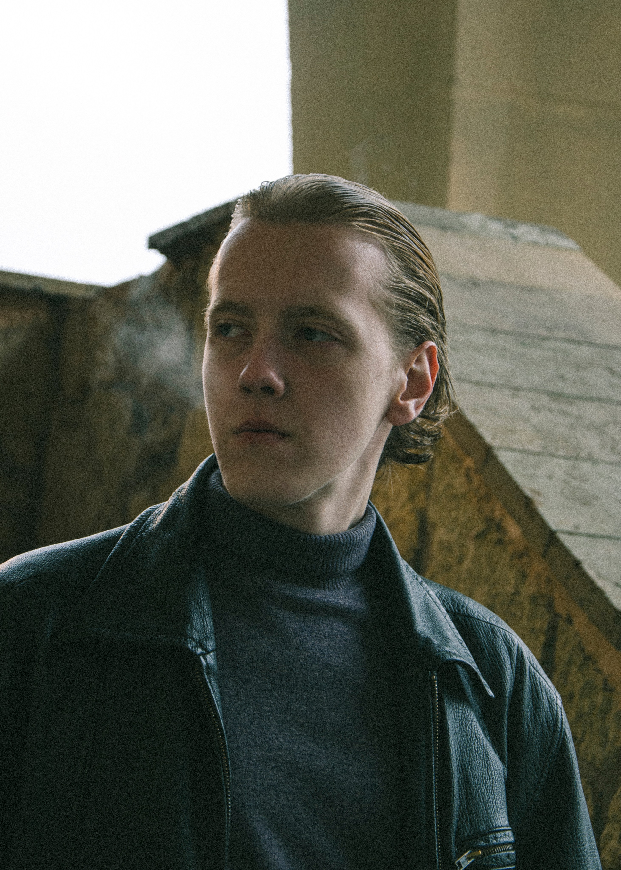 Творческая съемка для стилиста по мужским прическам