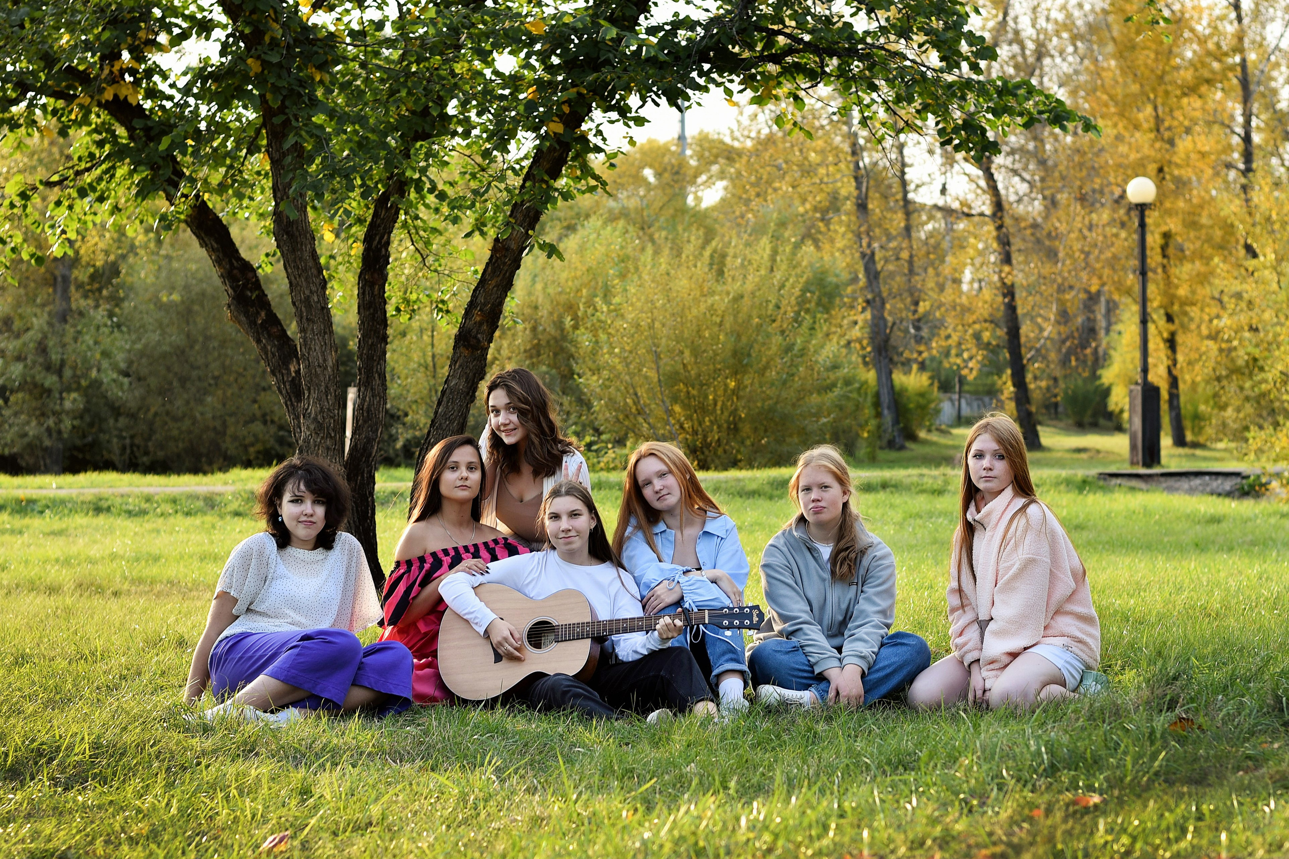 ФОТОСЕССИЯ В ПАРКЕ осень. Школьный фотограф ЛАРИСА МАТВЕЕНКО