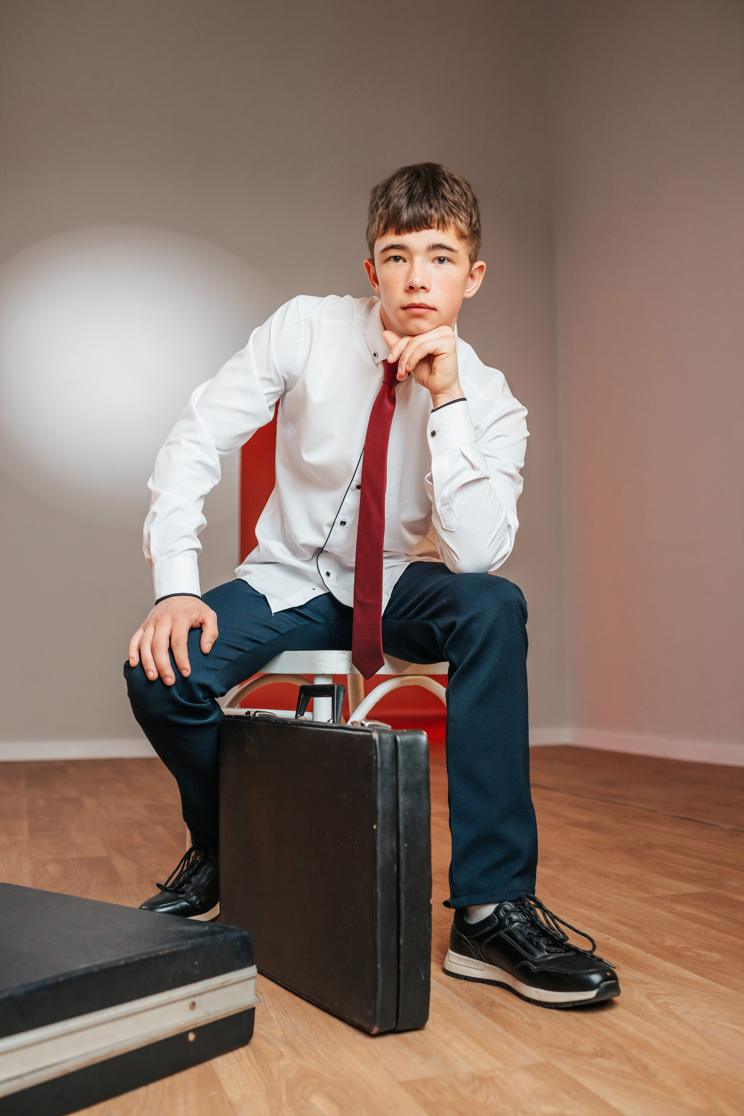 Студия школьной фотографии. Фотостудия выпускных альбомов в Твери. Студия школьной фотографии в Твери. Выпускные альбомы в Твери