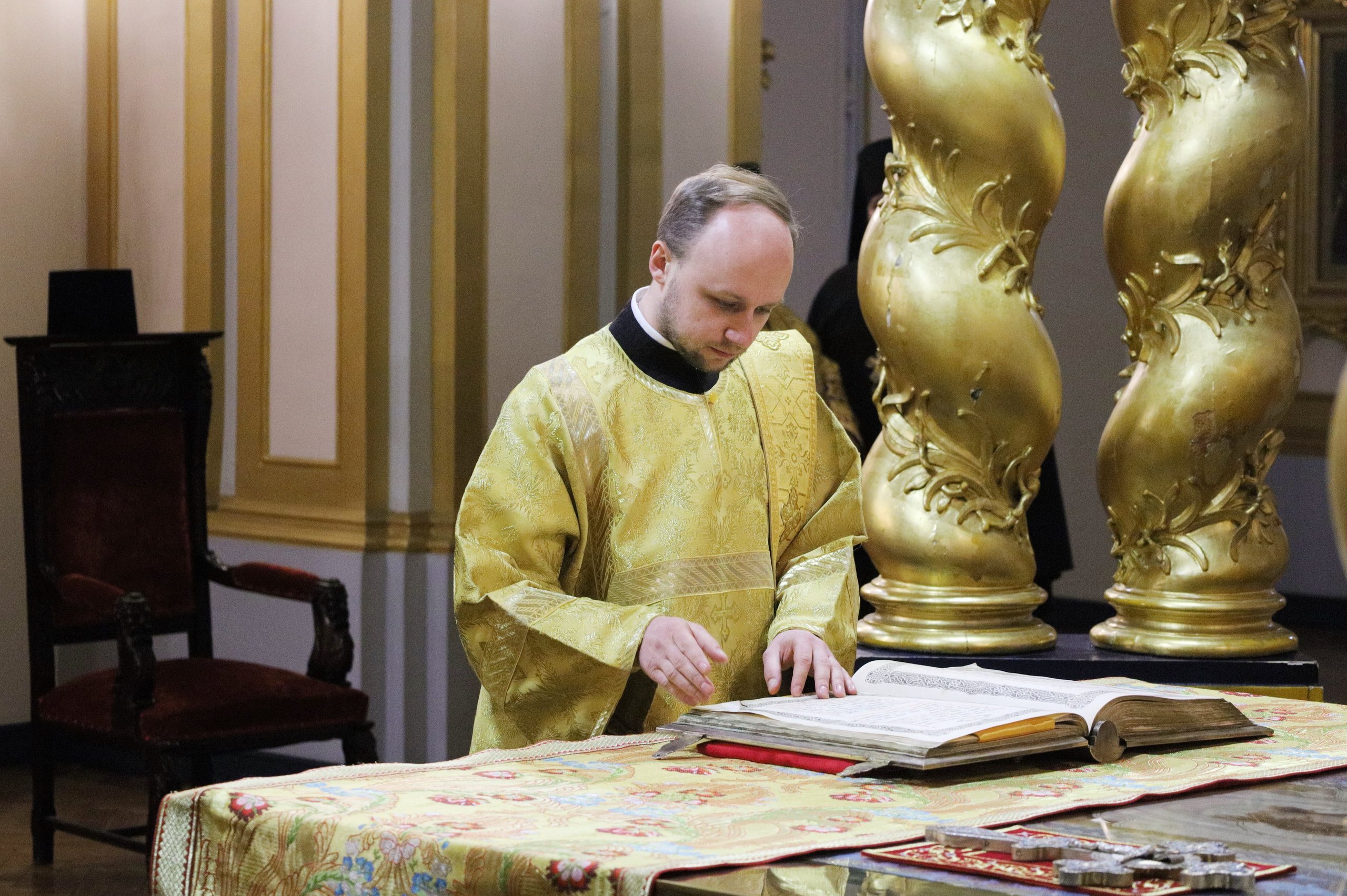 СЛУЖЕНИЕ В КАНУН ДНЯ ПАМЯТИ СВЯТИТЕЛЯ НИКОЛАЯ ЧУДОТВОРЦА. НИКОЛО-БОГОЯВЛЕНСКИЙ МОРСКОЙ СОБОР