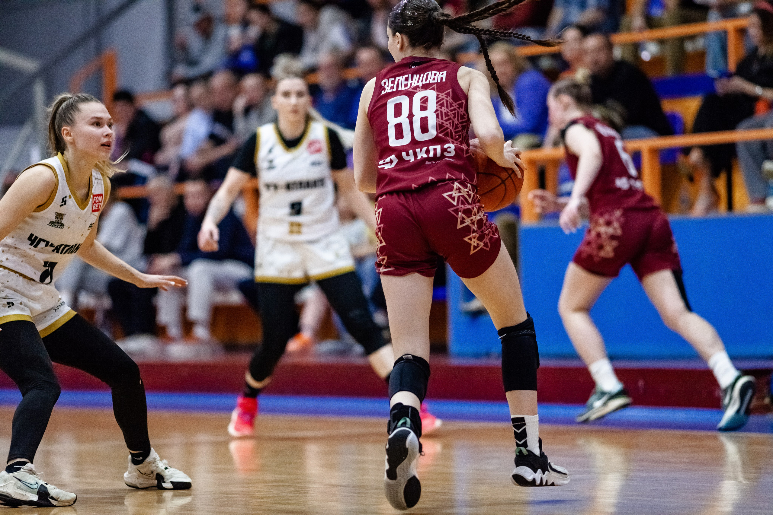 ЧГУ-Атланта — Славянка. Фотография